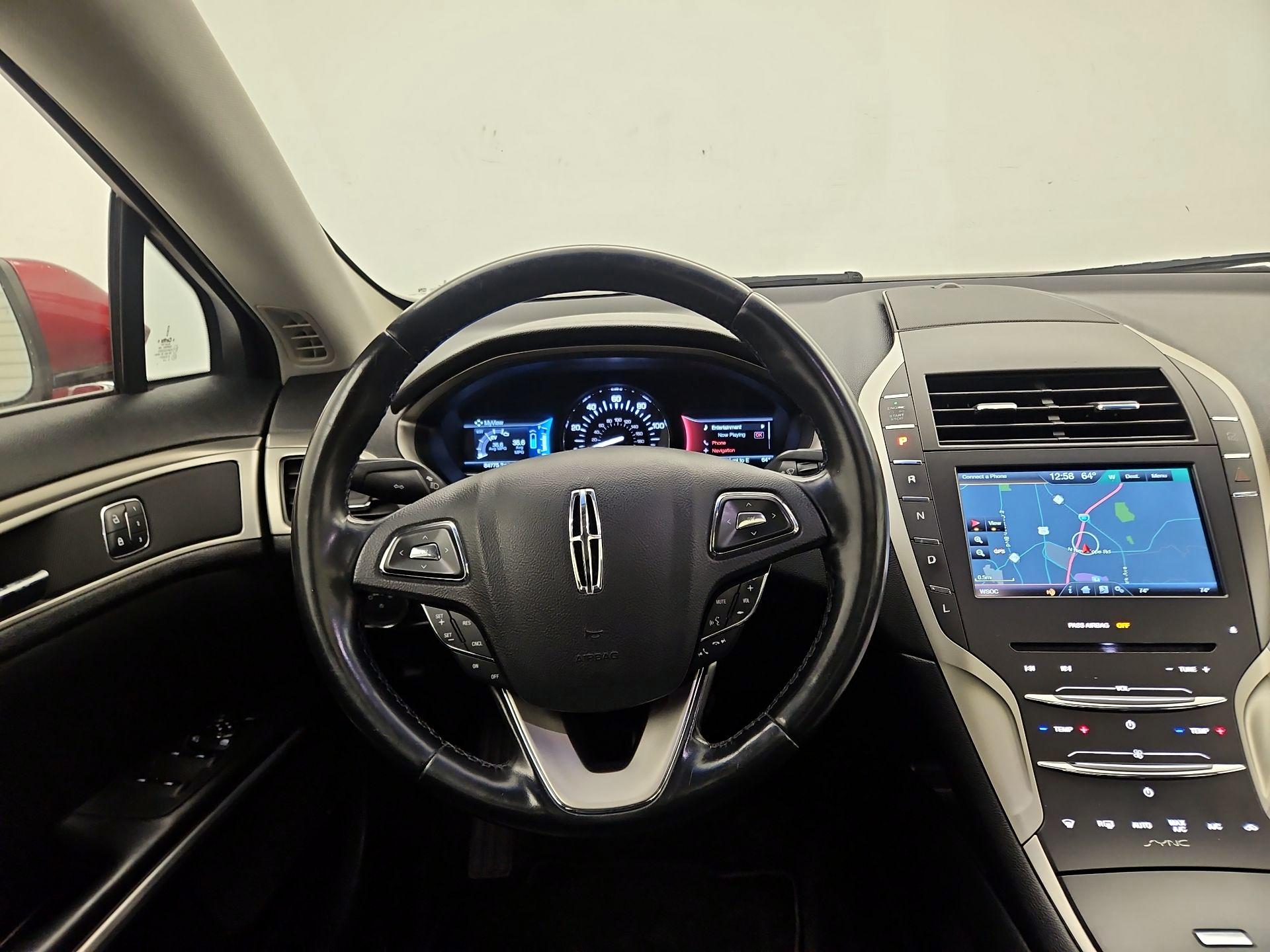 Thumbnail: 2016 Lincoln MKZ - 10