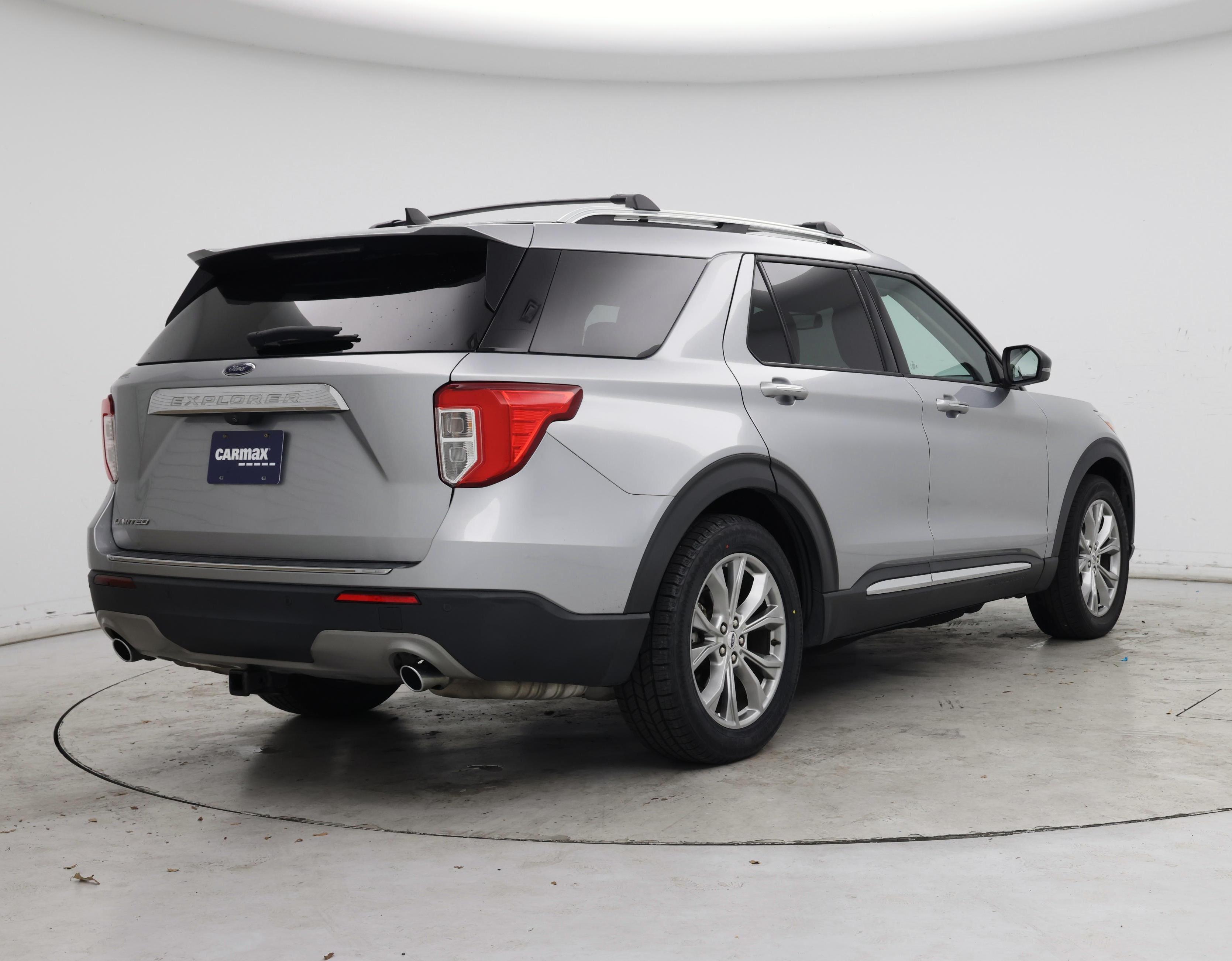 Thumbnail: 2021 Ford Explorer - 8