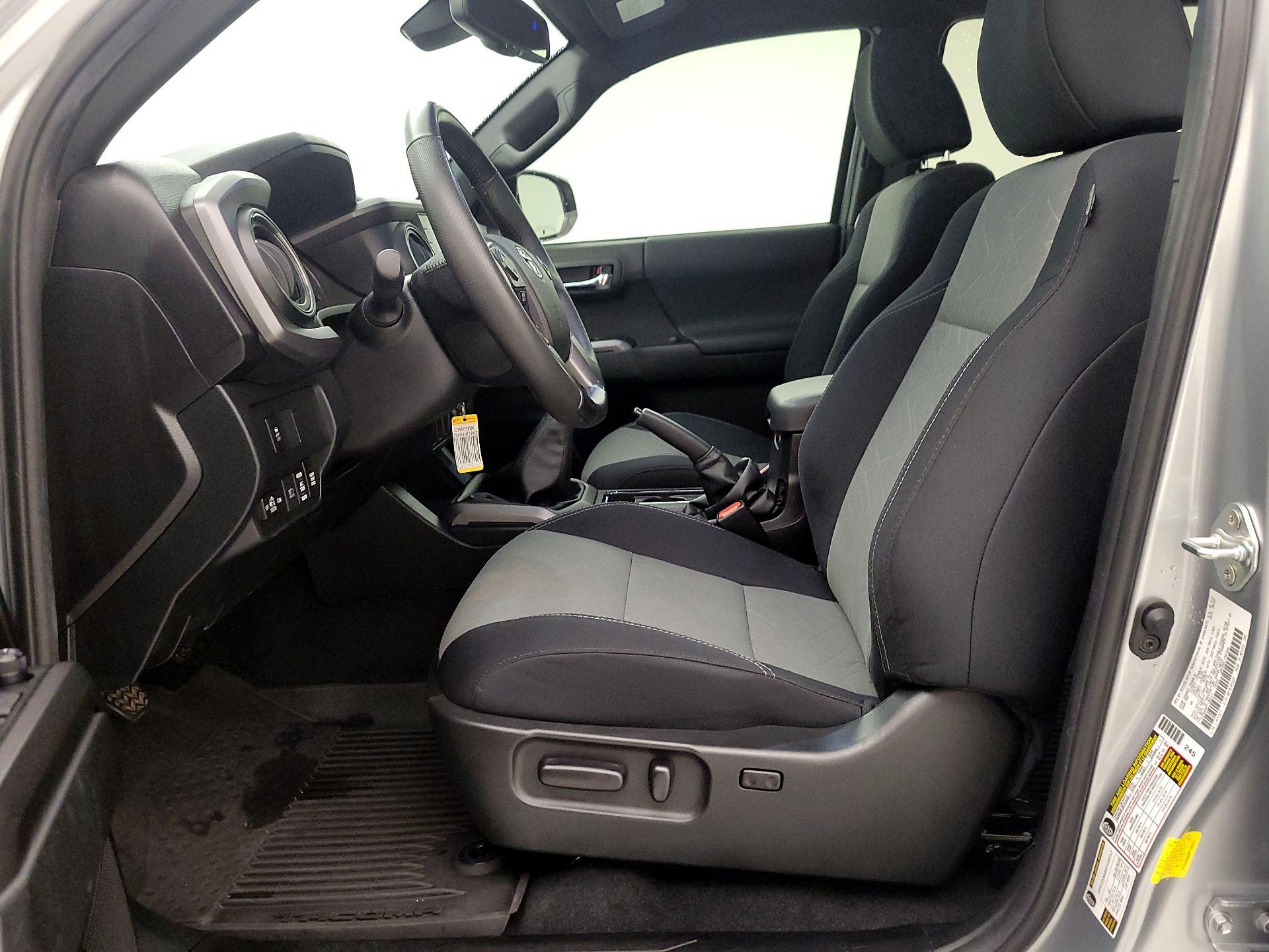 Thumbnail: 2022 Toyota Tacoma - 11