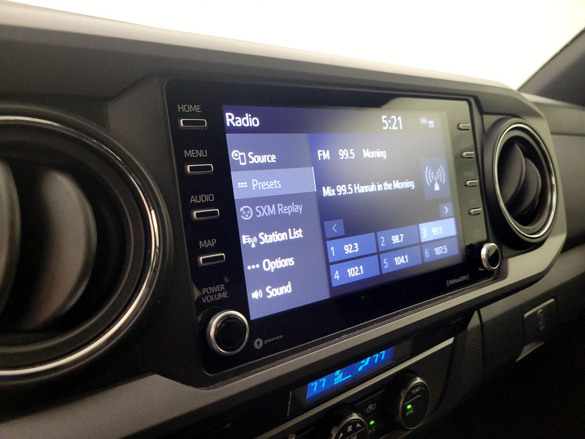 Thumbnail: 2022 Toyota Tacoma - 15