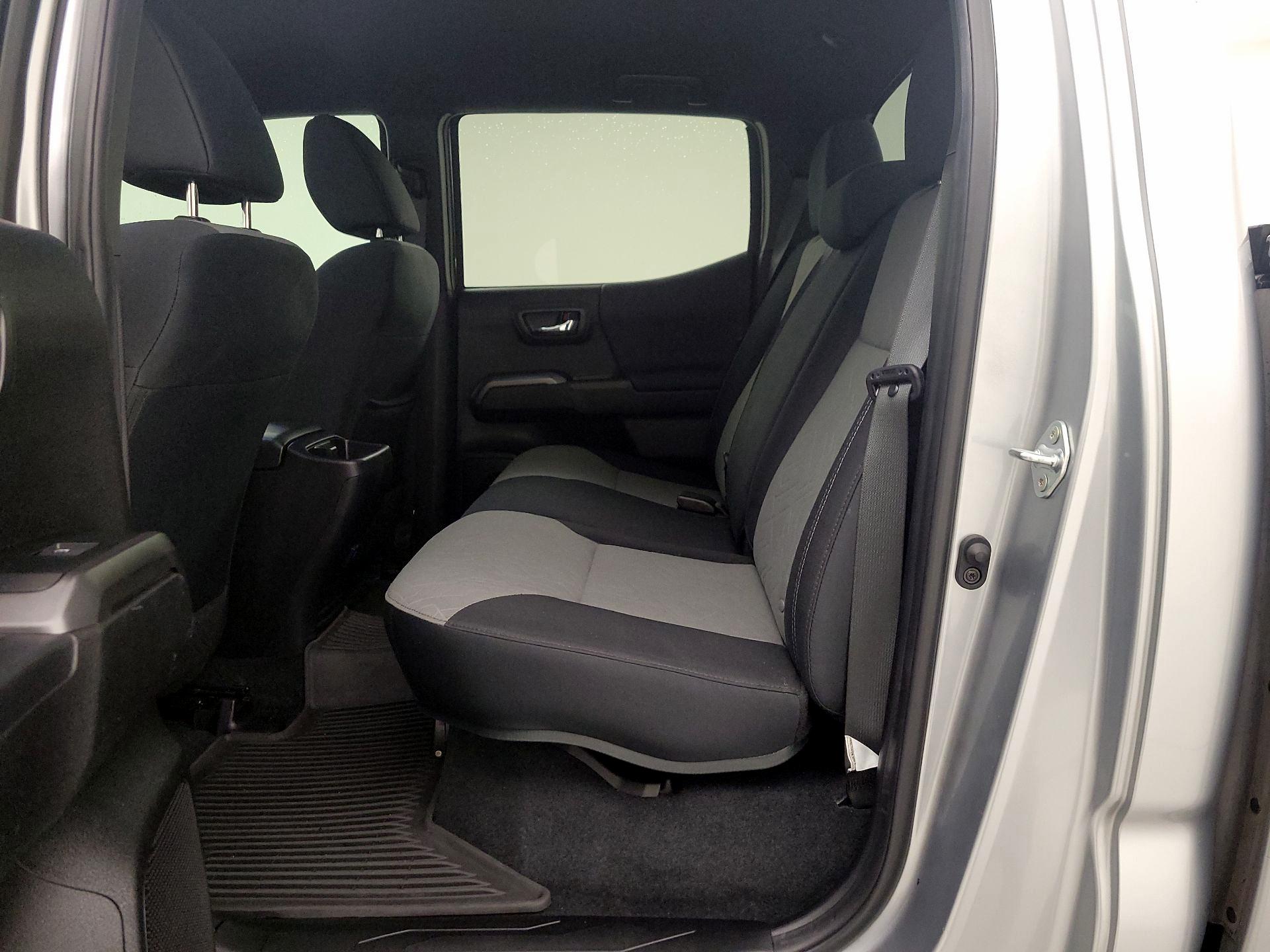 Thumbnail: 2022 Toyota Tacoma - 19