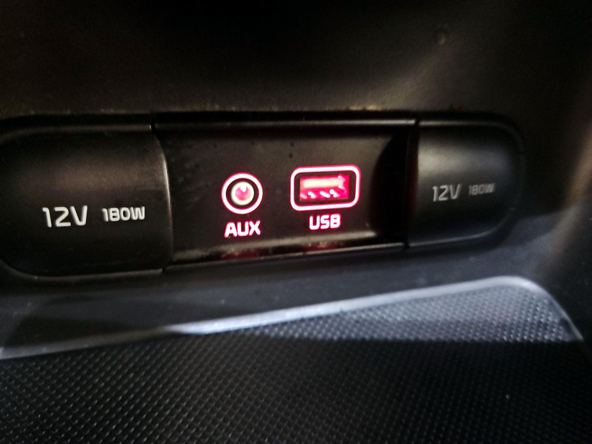 Thumbnail: 2017 Kia Sportage - 19