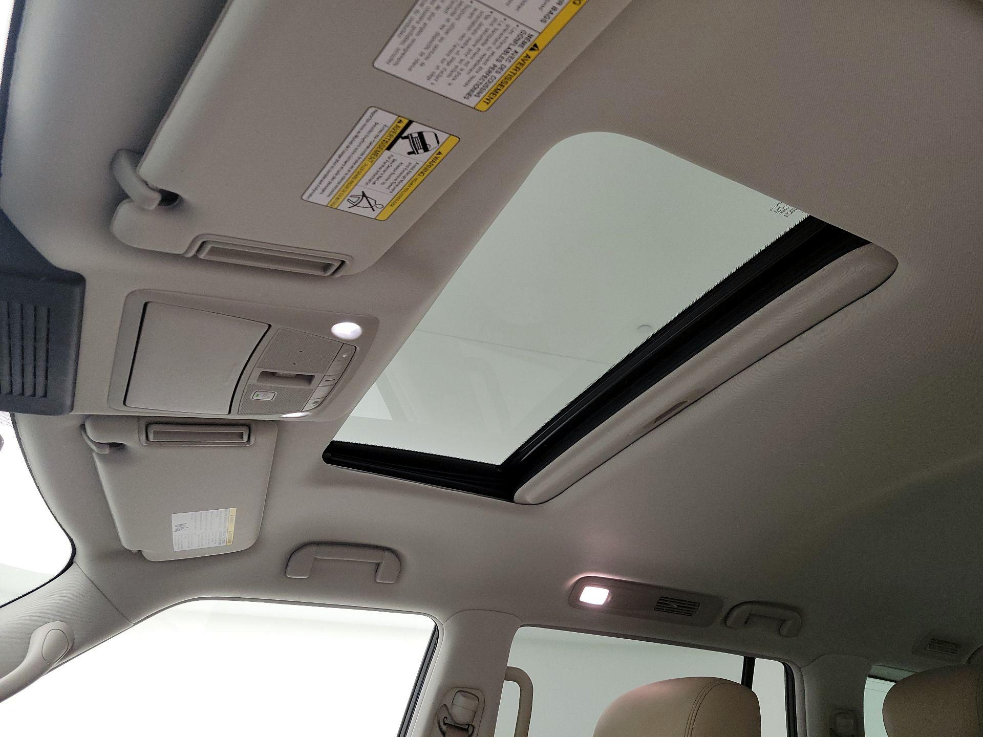 Thumbnail: 2022 Nissan Armada - 20