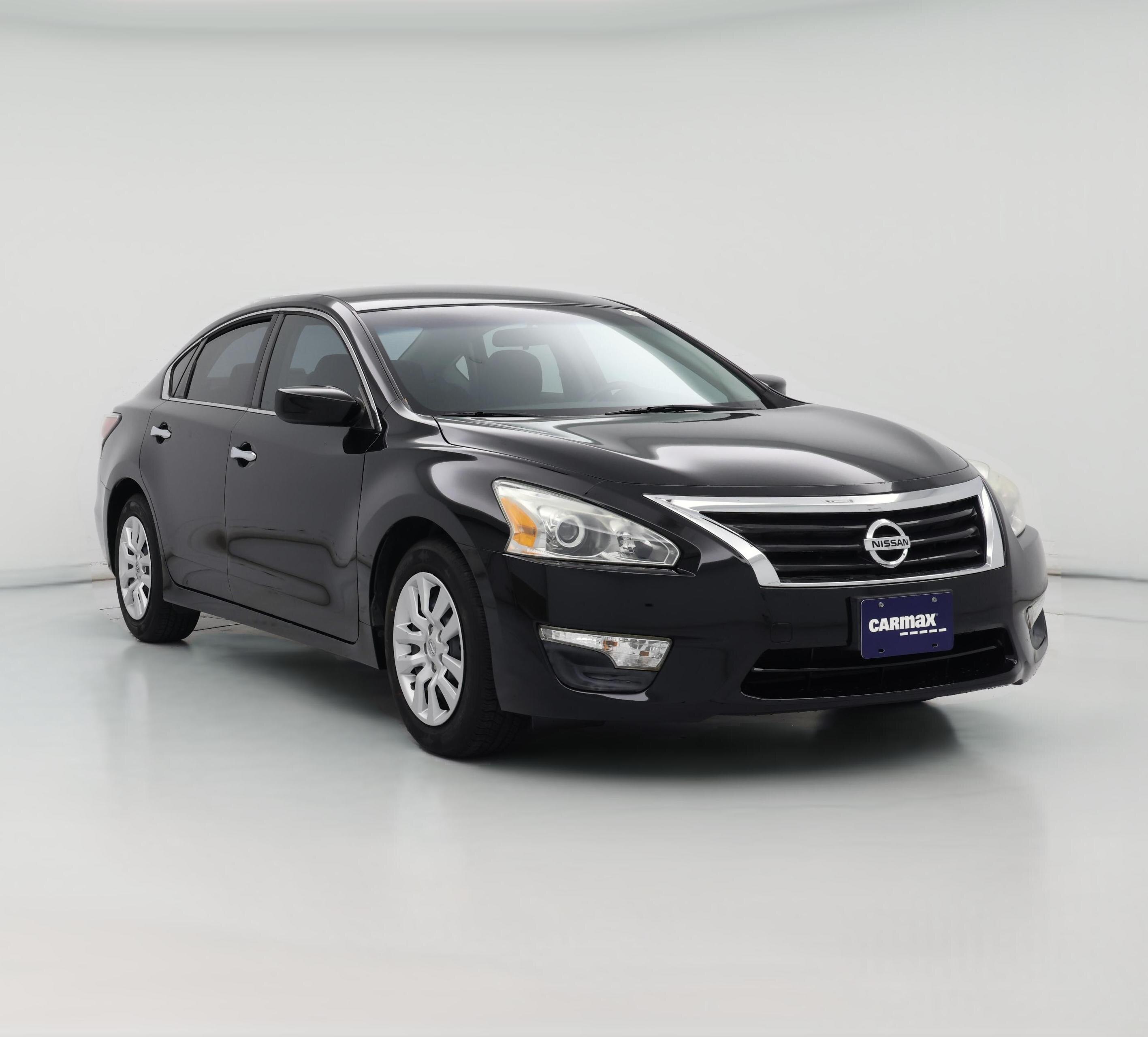 Thumbnail: 2015 Nissan Altima - 1