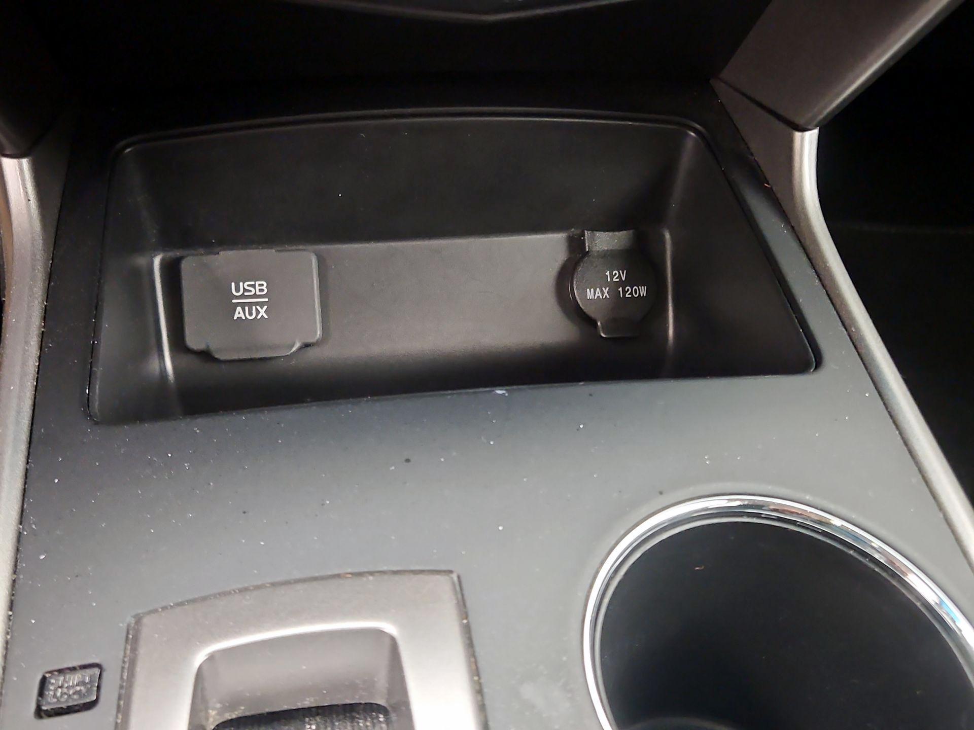 Thumbnail: 2015 Nissan Altima - 18