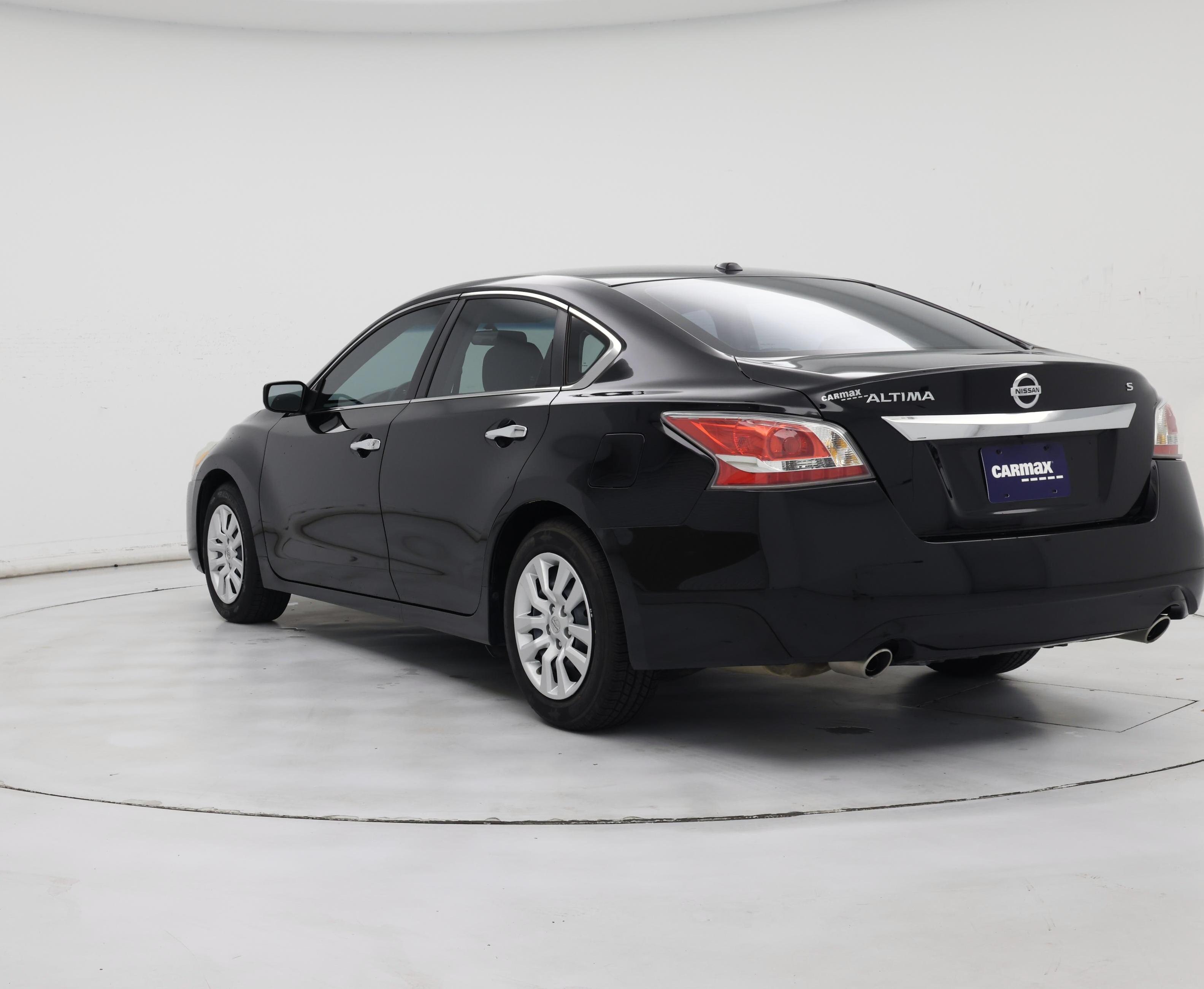 Thumbnail: 2015 Nissan Altima - 2