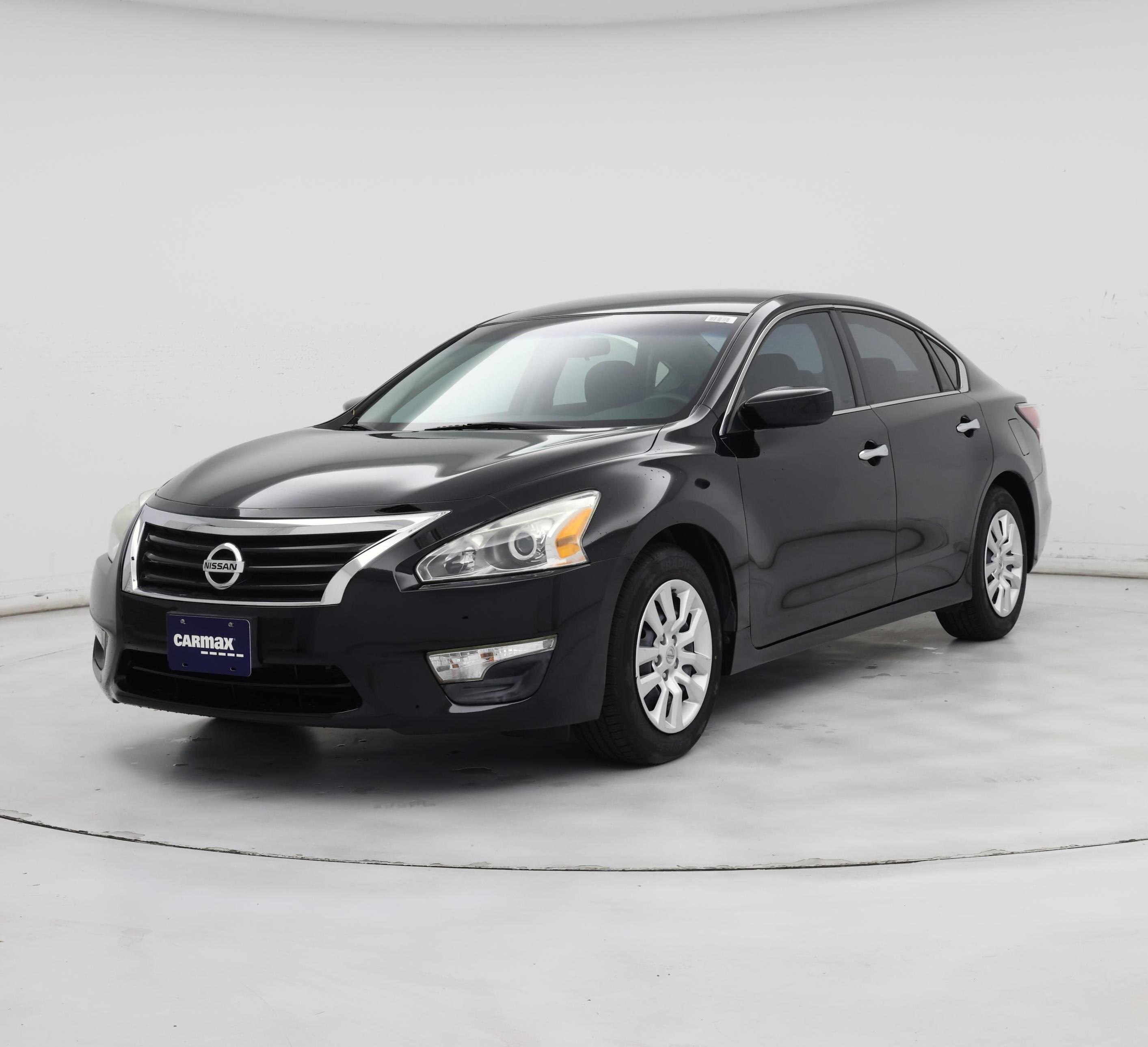 Thumbnail: 2015 Nissan Altima - 4
