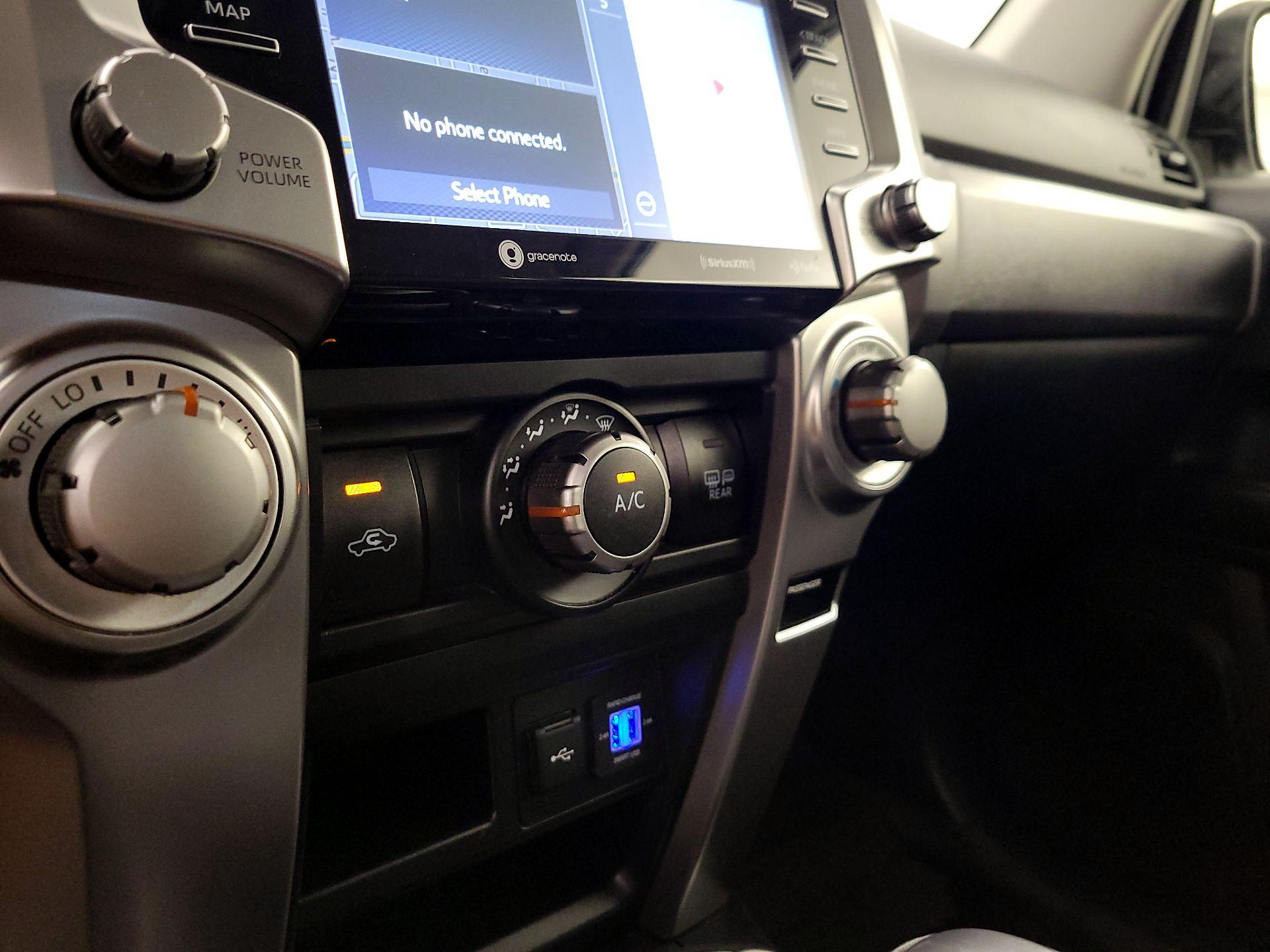 Thumbnail: 2021 Toyota 4Runner - 17