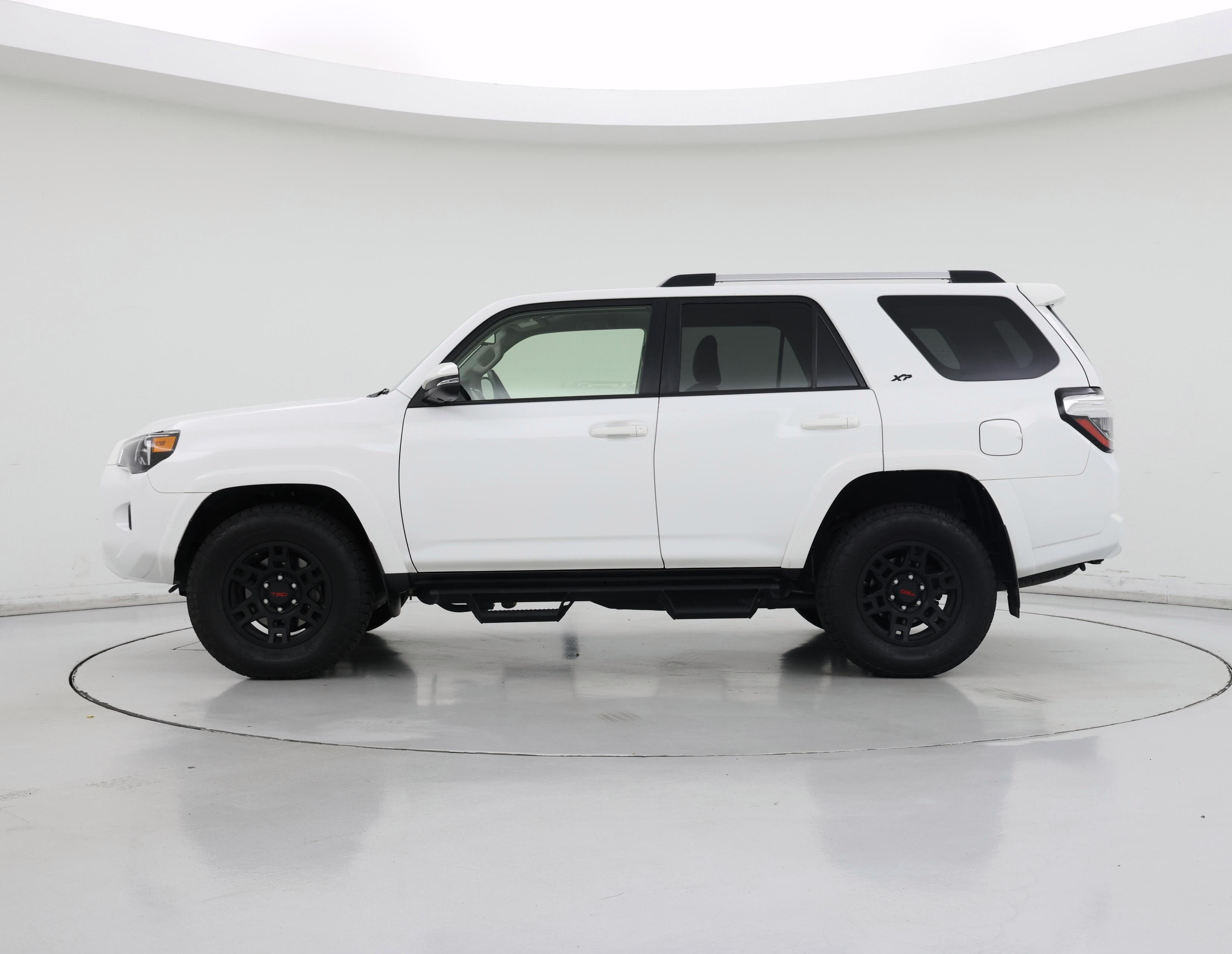 Thumbnail: 2021 Toyota 4Runner - 3