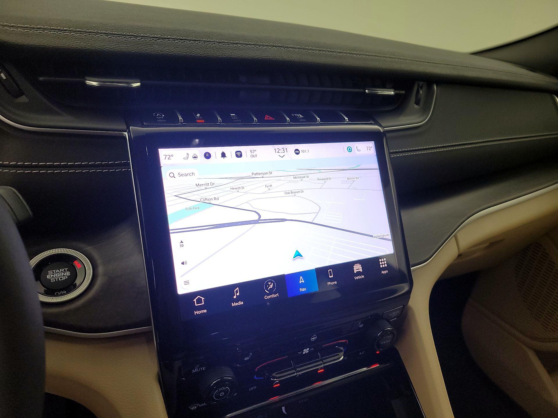 Thumbnail: 2023 Jeep Grand Cherokee - 14