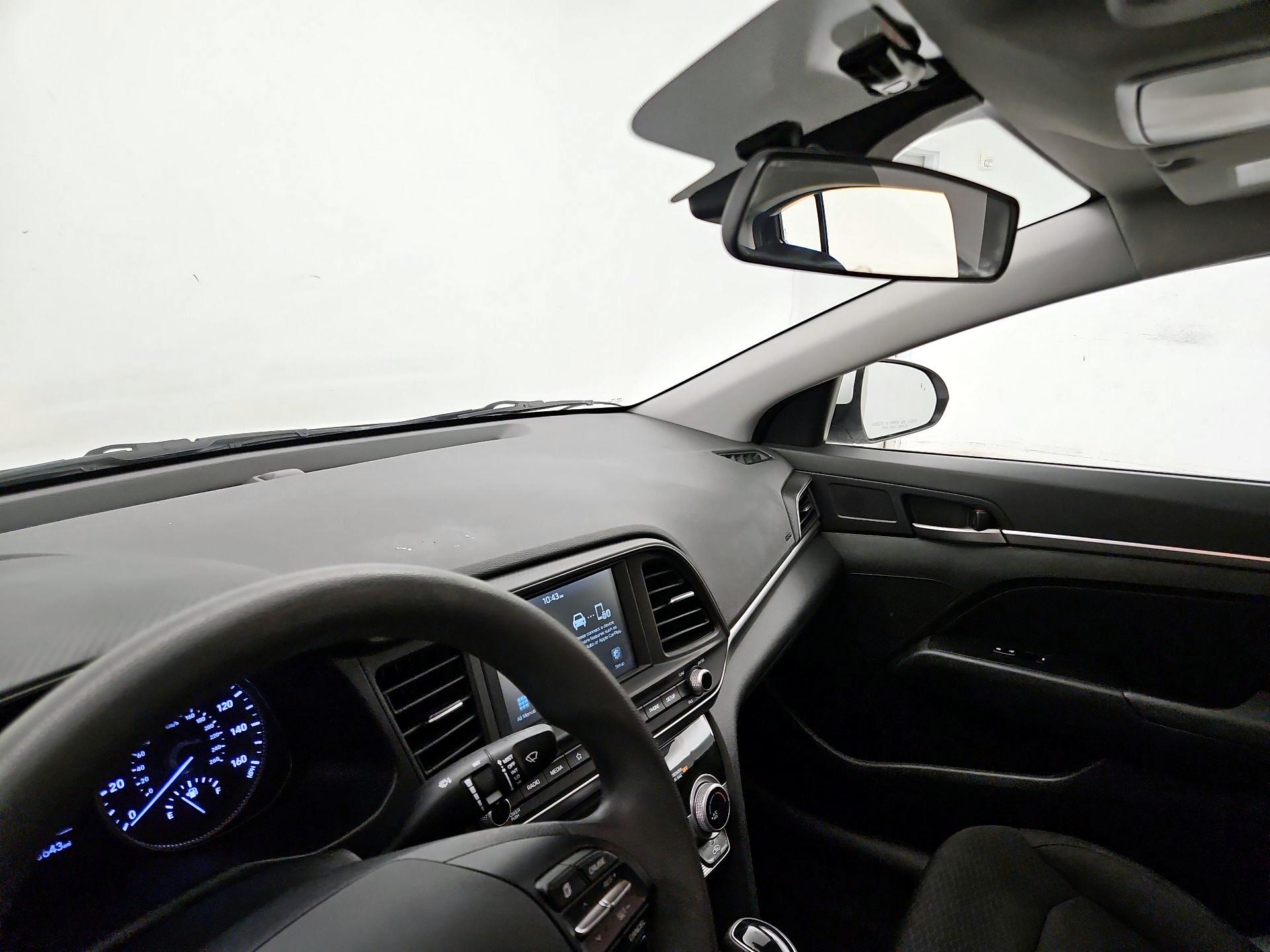 Thumbnail: 2019 Hyundai Elantra - 9