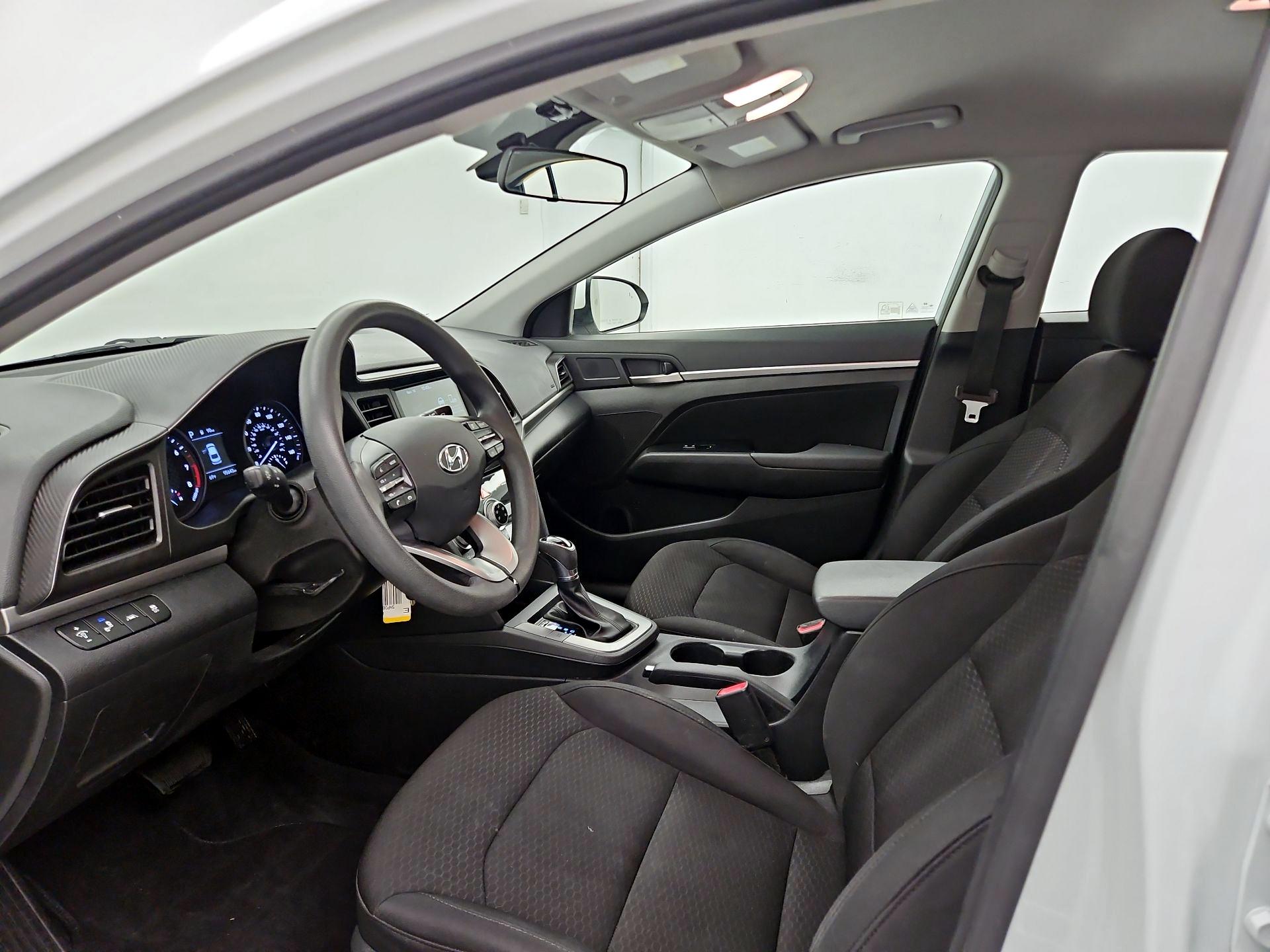 Thumbnail: 2019 Hyundai Elantra - 11