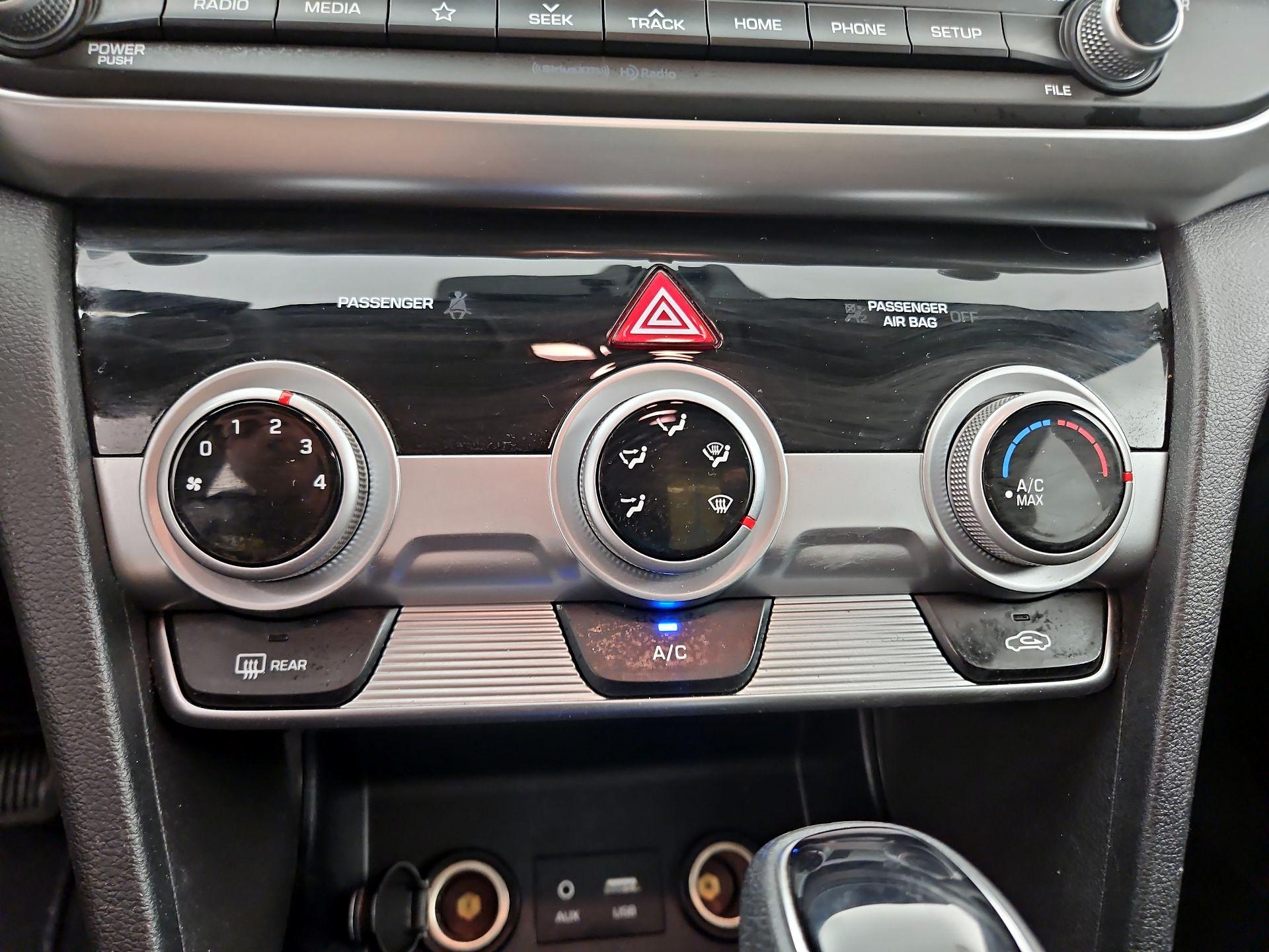 Thumbnail: 2019 Hyundai Elantra - 16