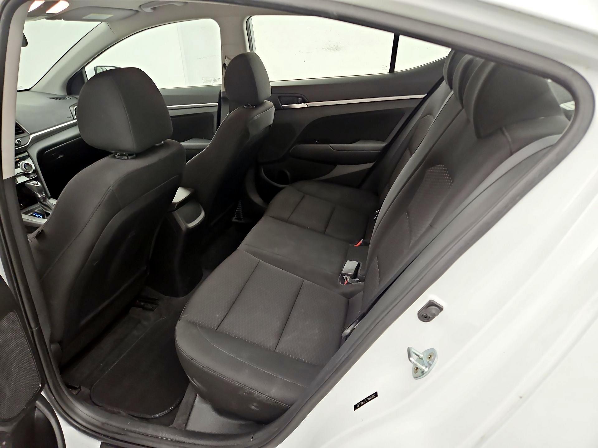 Thumbnail: 2019 Hyundai Elantra - 19