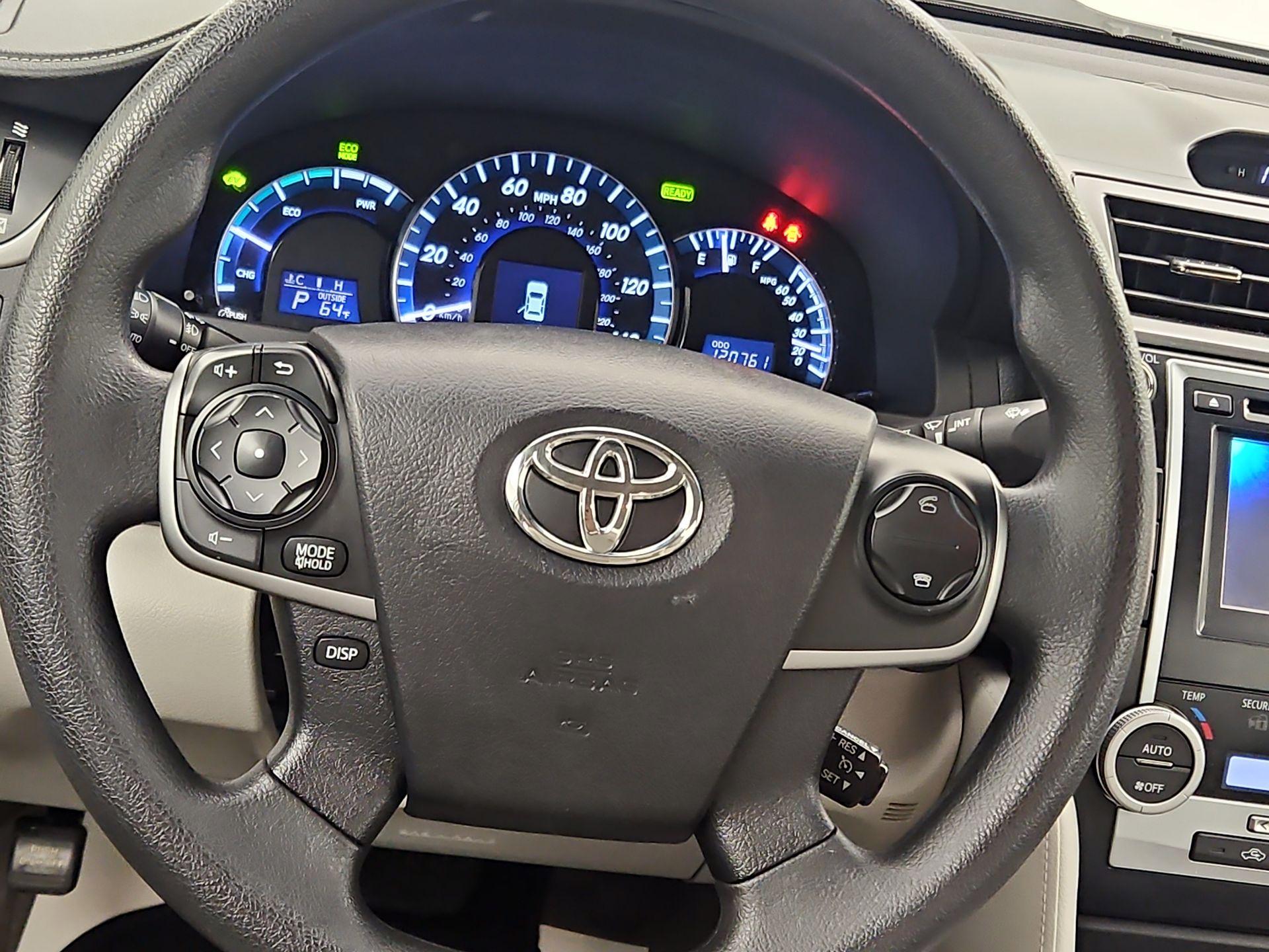 Thumbnail: 2014 Toyota Camry - 10