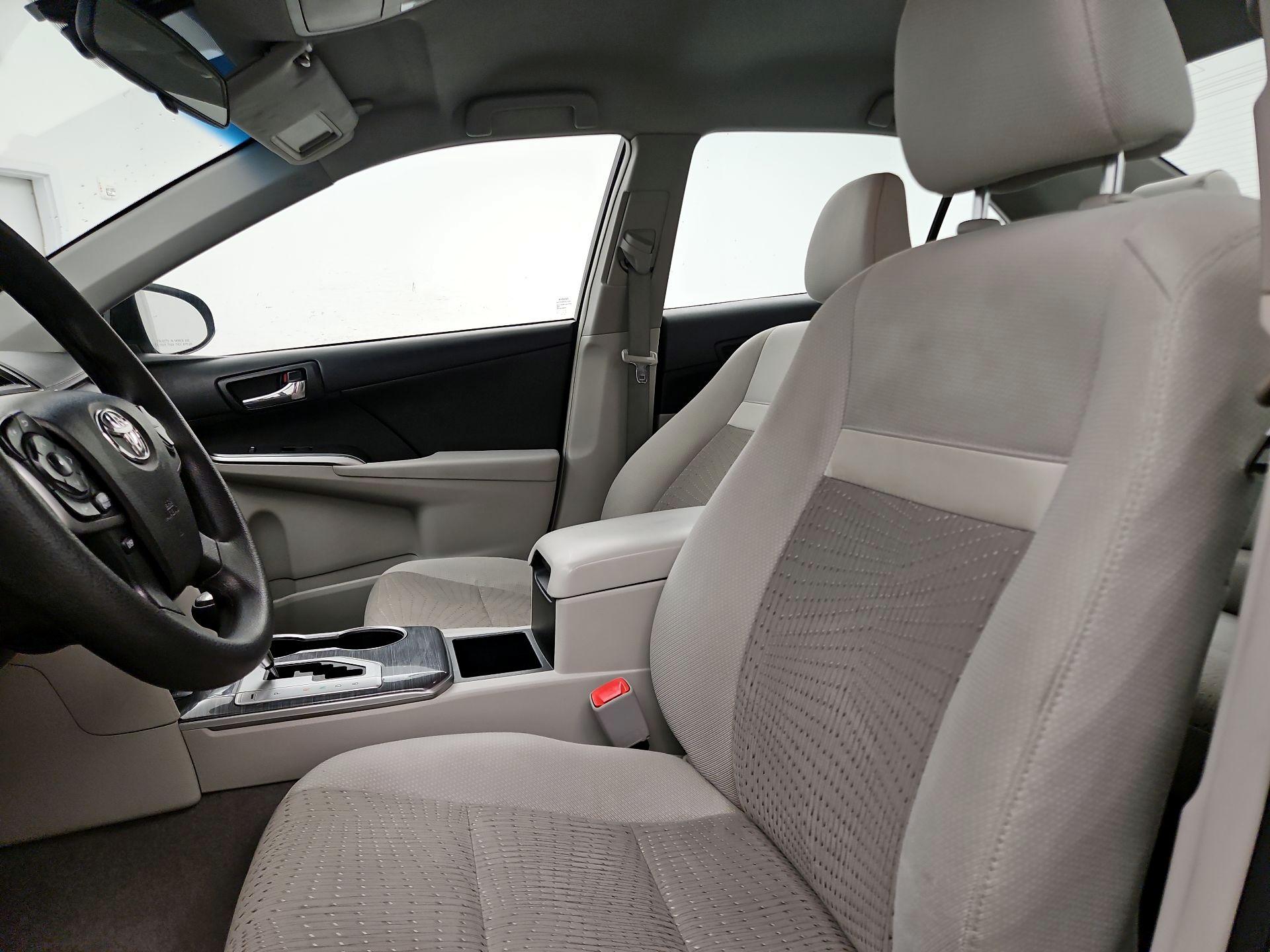 Thumbnail: 2014 Toyota Camry - 11