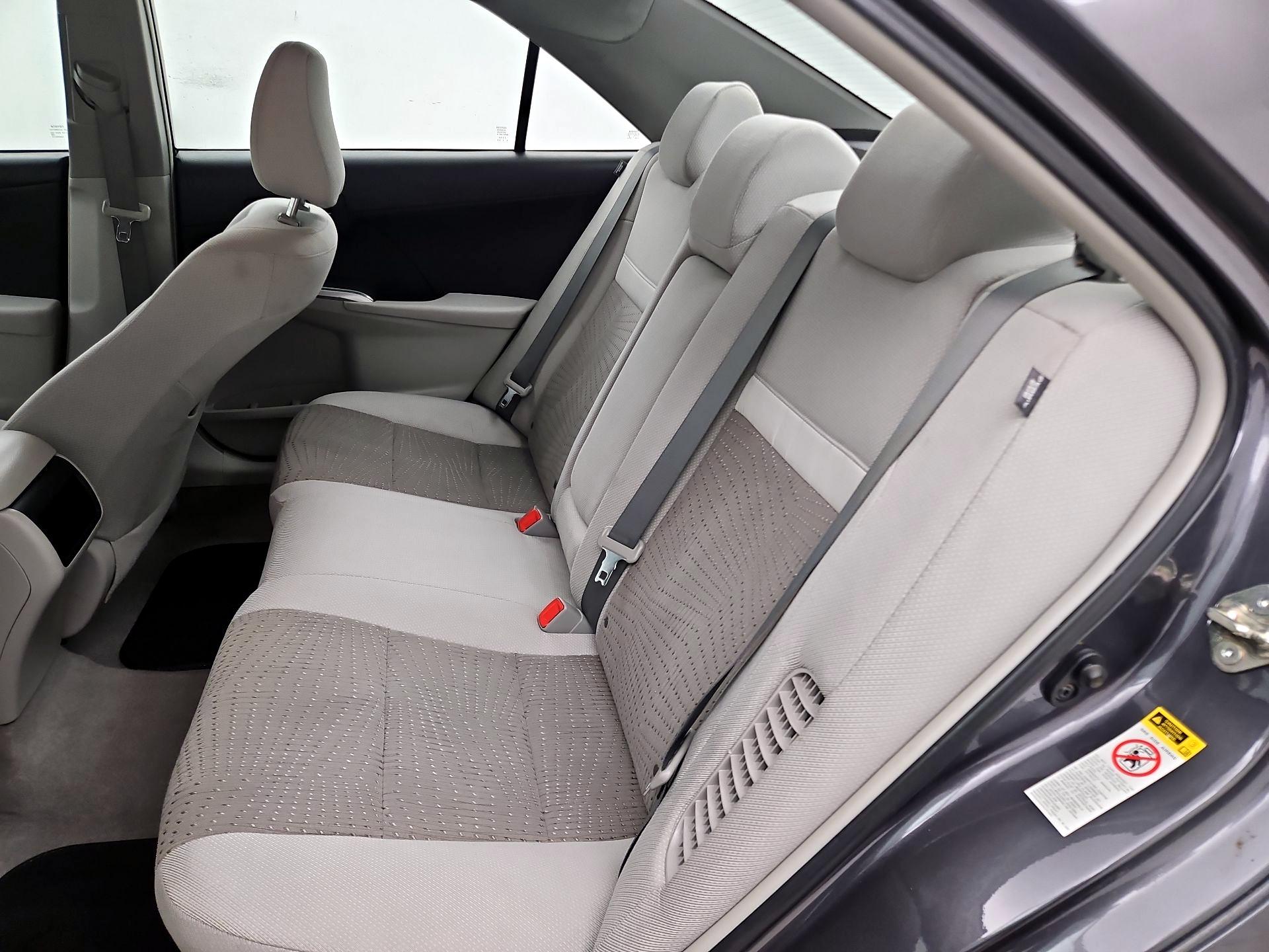 Thumbnail: 2014 Toyota Camry - 18