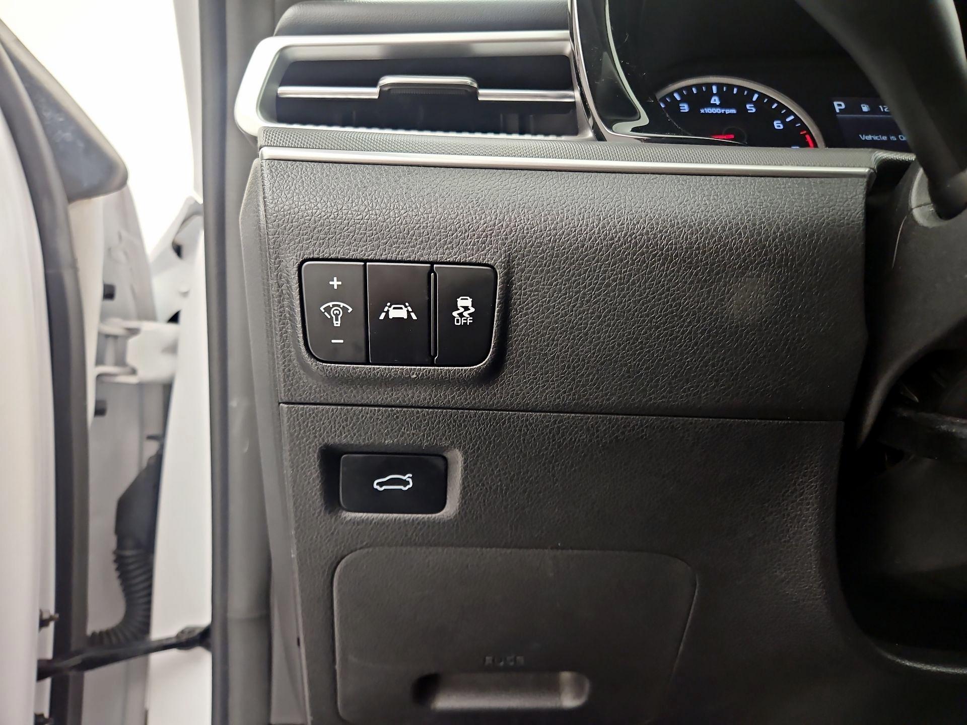 Thumbnail: 2022 Kia K5 - 13