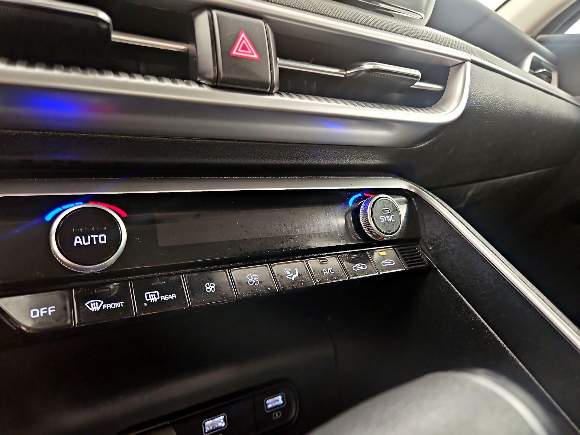 Thumbnail: 2022 Kia K5 - 16