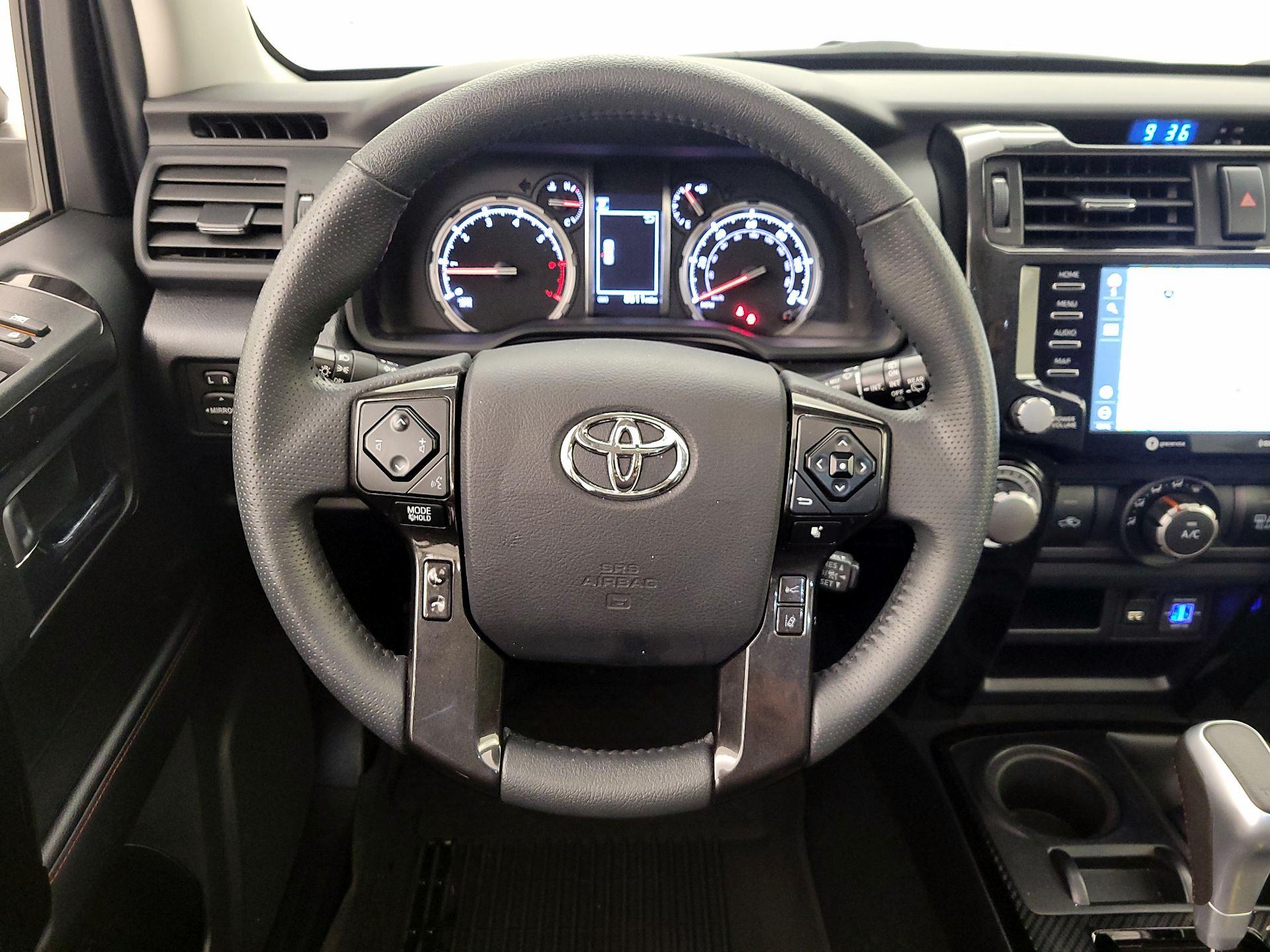 Thumbnail: 2021 Toyota 4Runner - 10