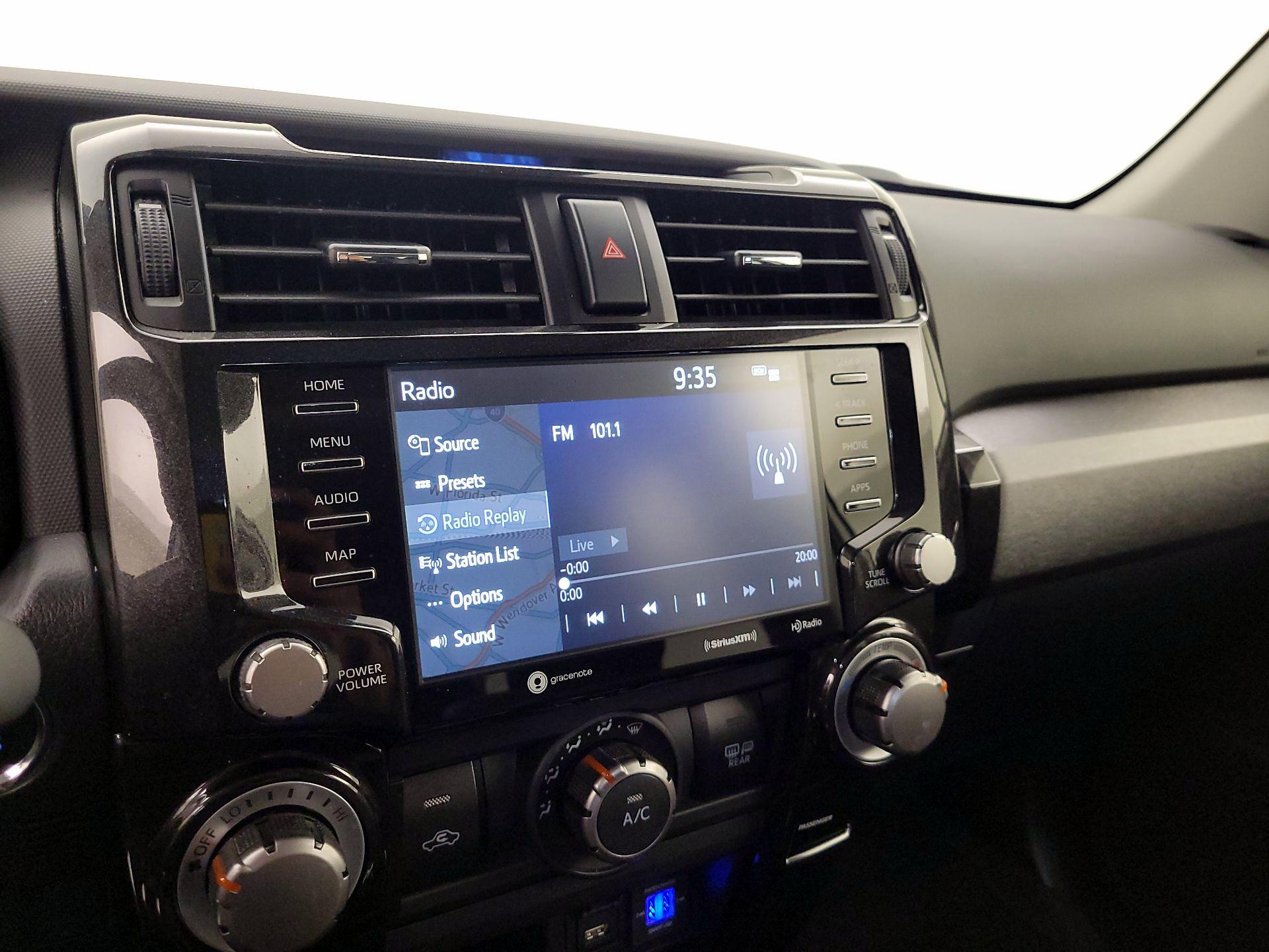 Thumbnail: 2021 Toyota 4Runner - 16