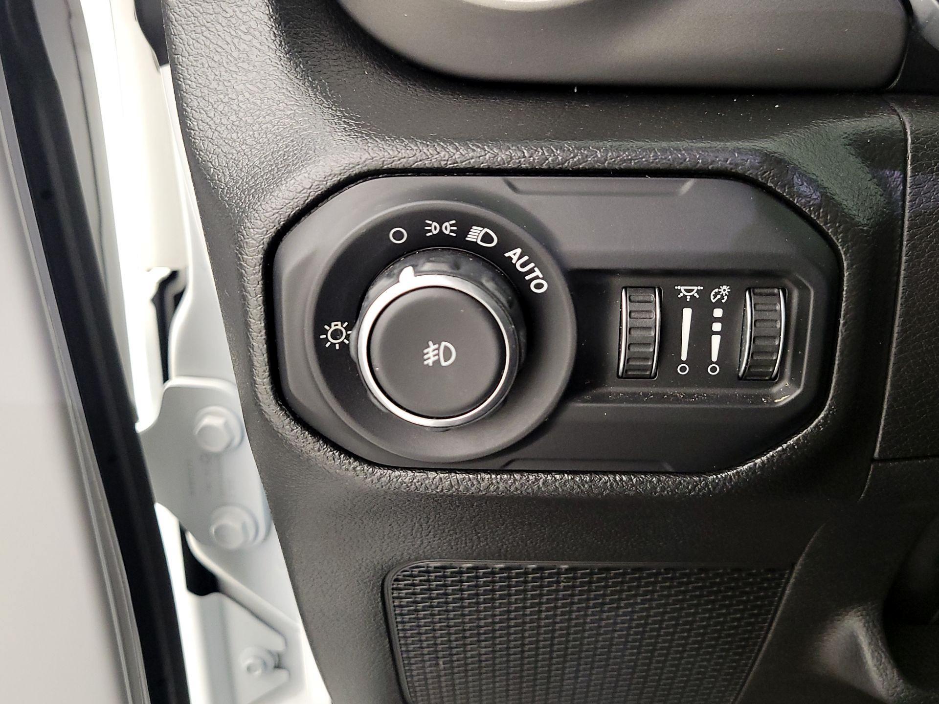 Thumbnail: 2022 Jeep Wrangler - 13