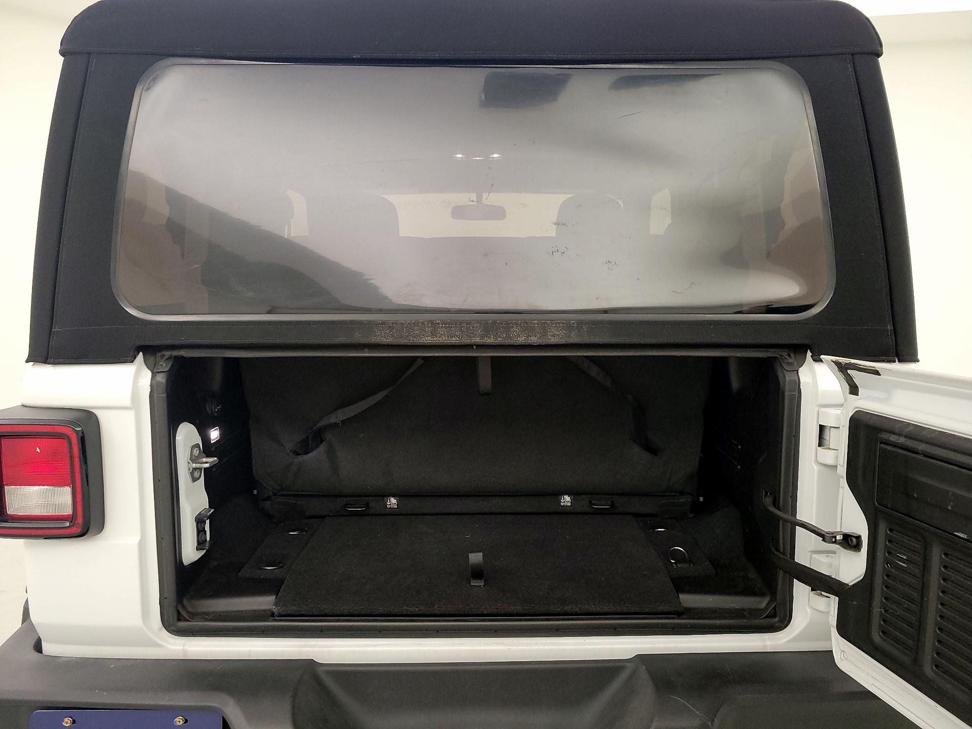 Thumbnail: 2022 Jeep Wrangler - 20