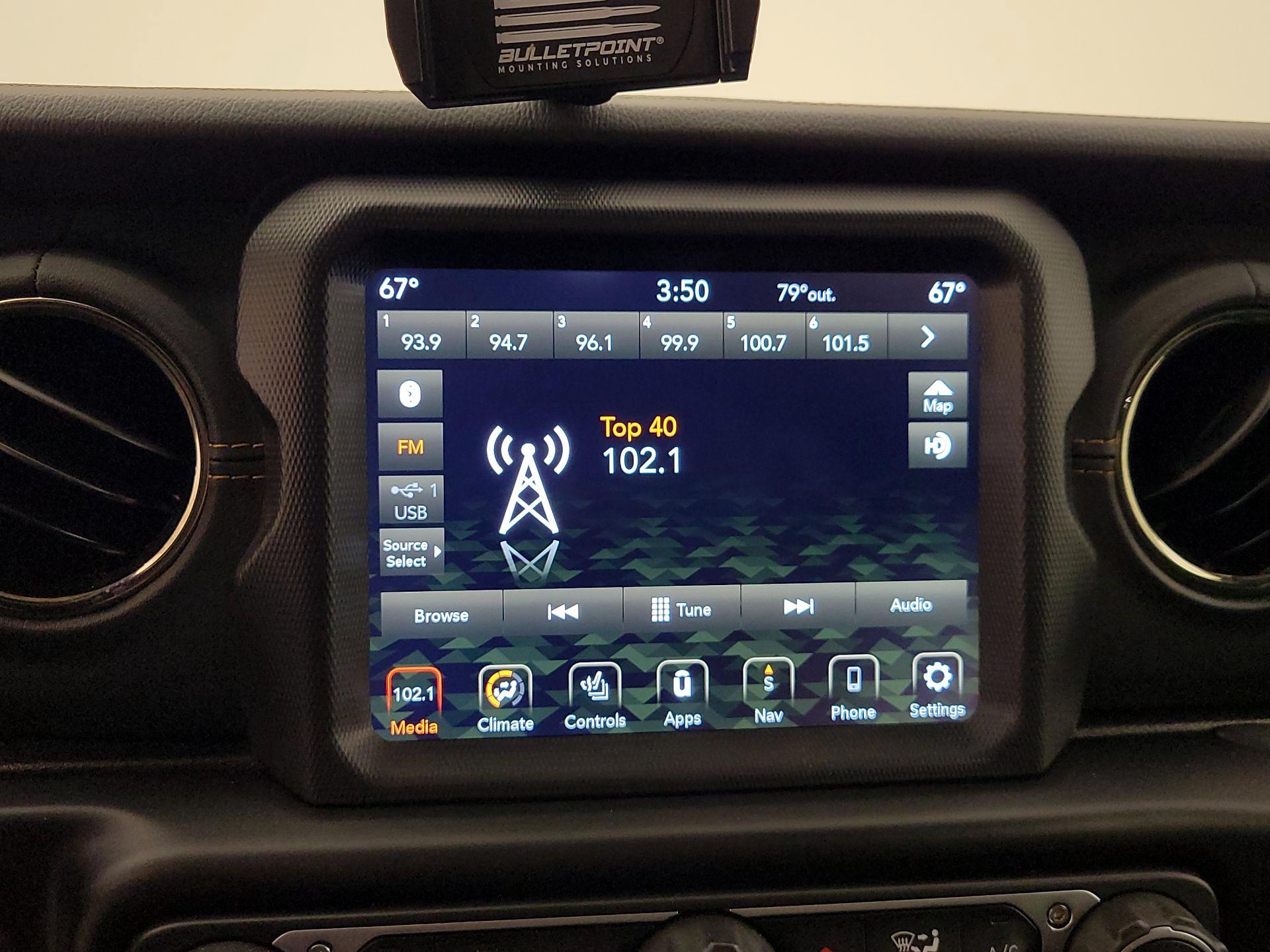 Thumbnail: 2021 Jeep Gladiator - 16