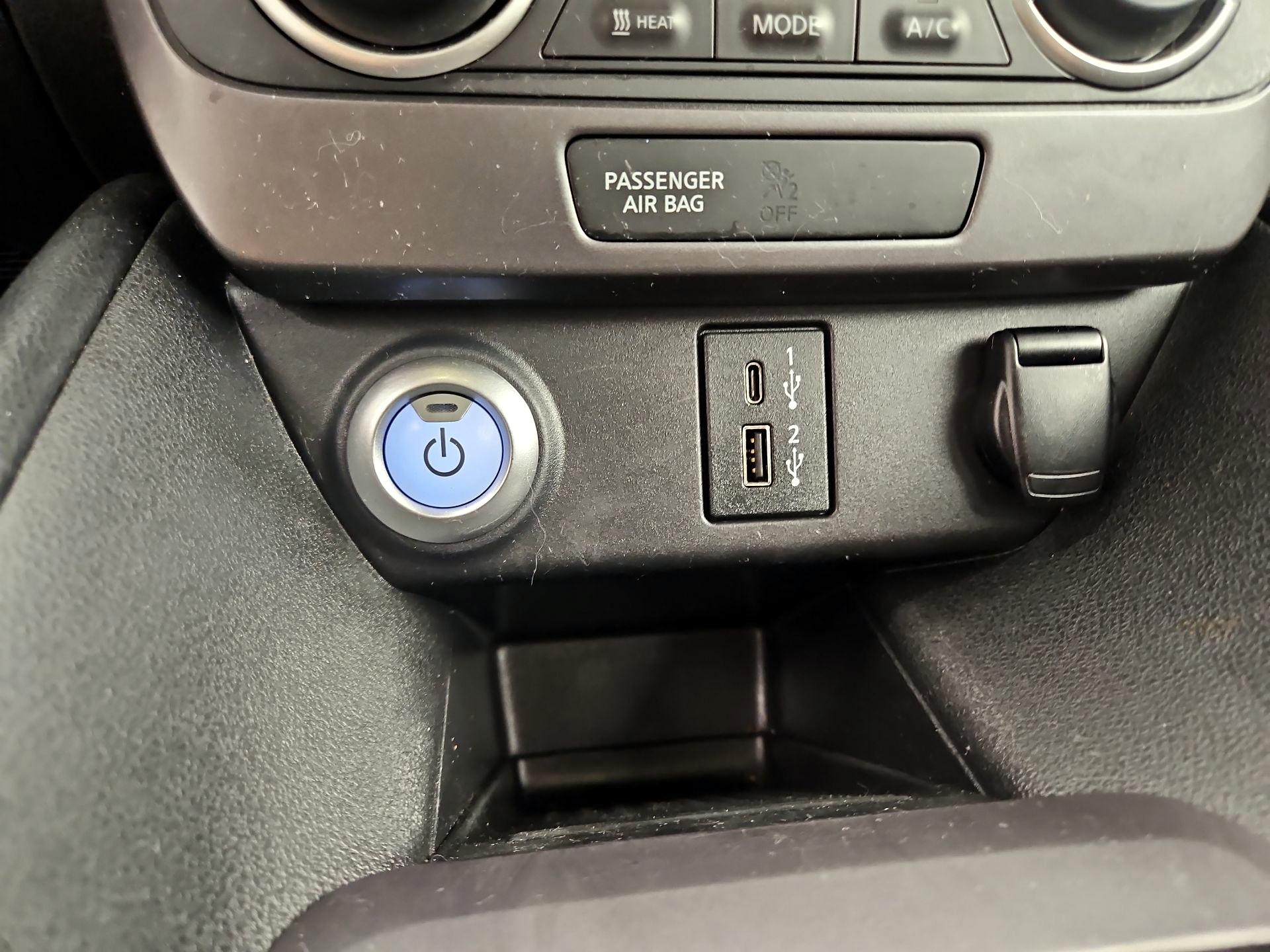 Thumbnail: 2020 Nissan Leaf - 18