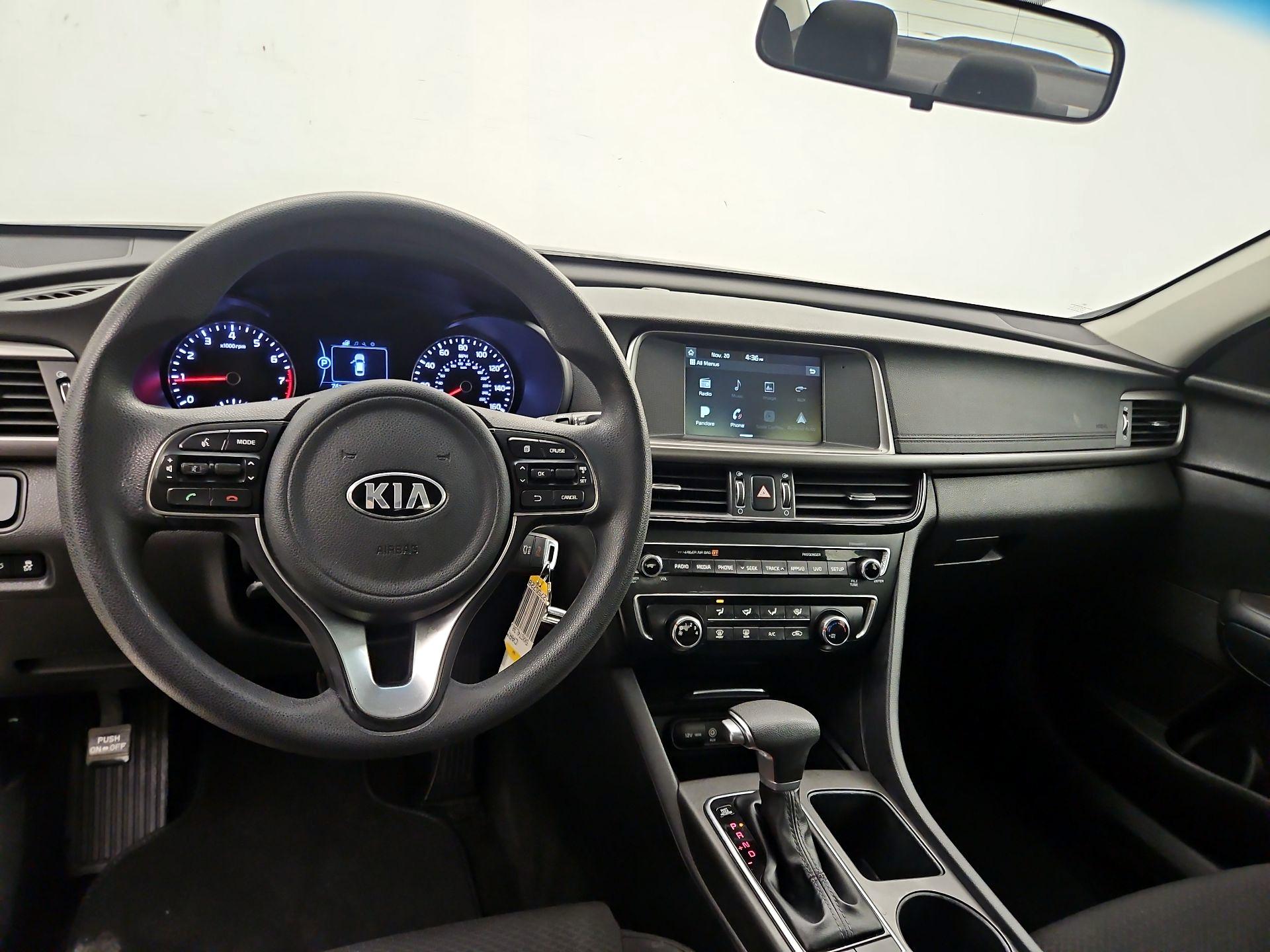 Thumbnail: 2018 Kia Optima - 9