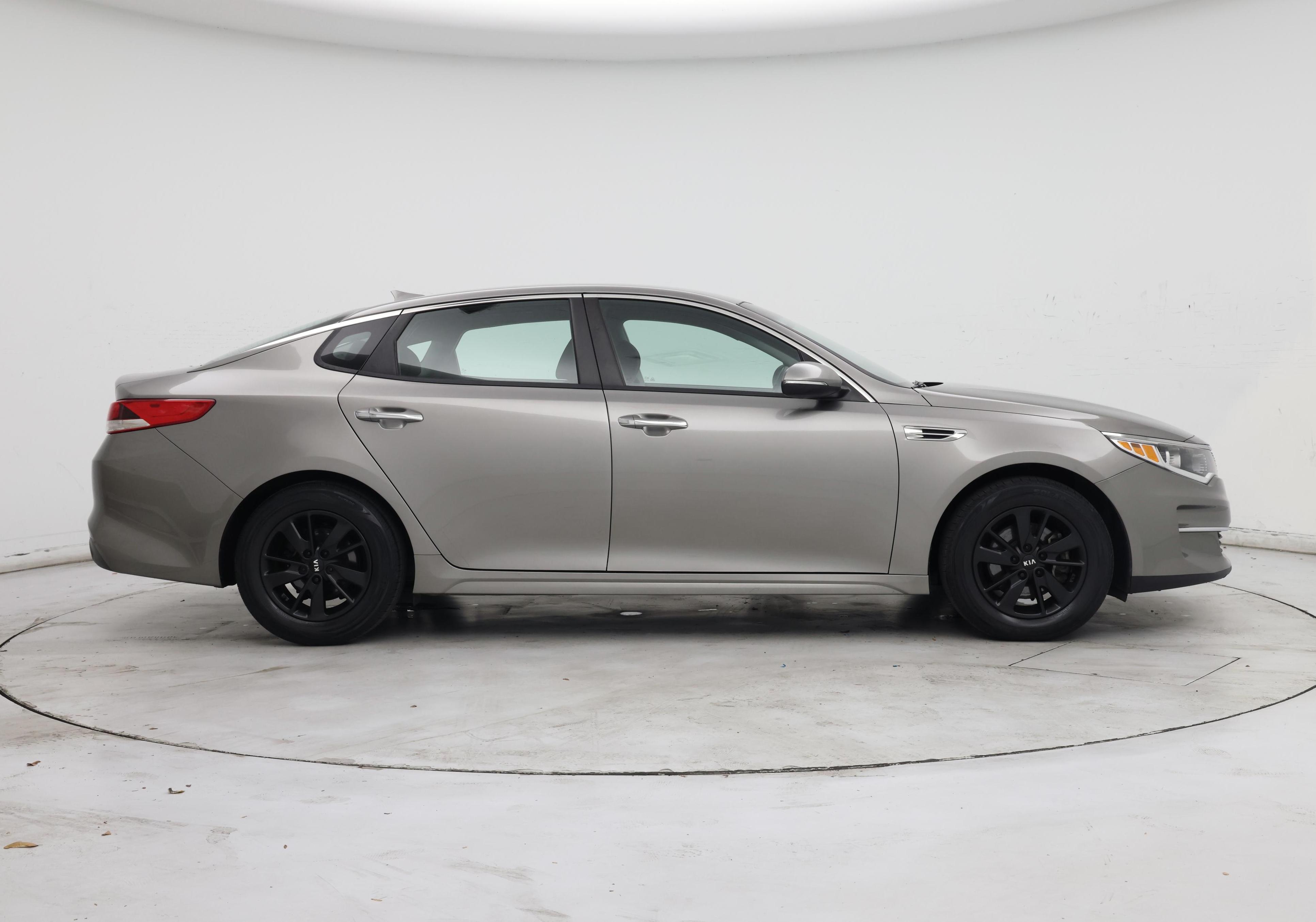 Thumbnail: 2018 Kia Optima - 7