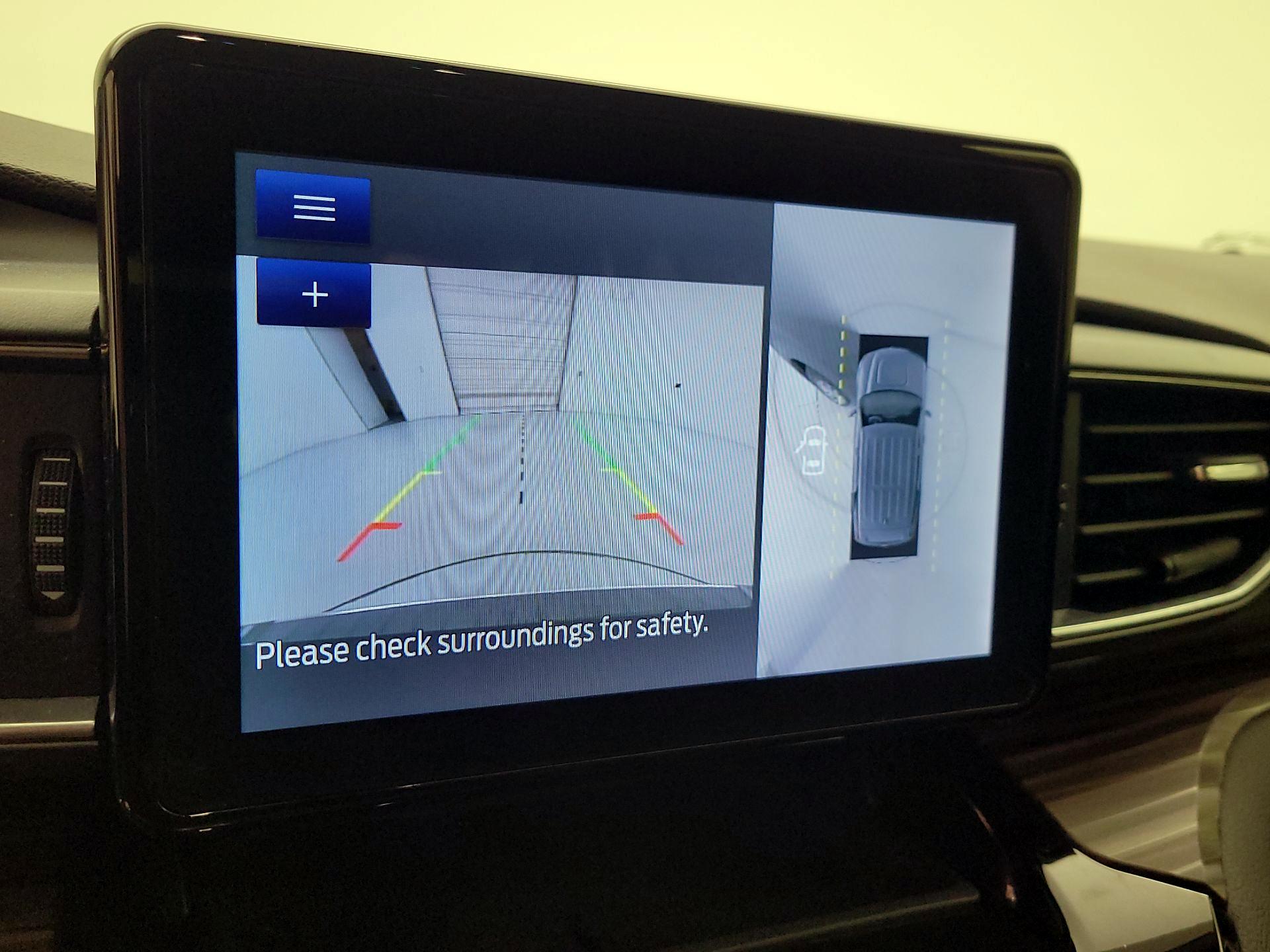 Thumbnail: 2021 Ford Explorer - 15