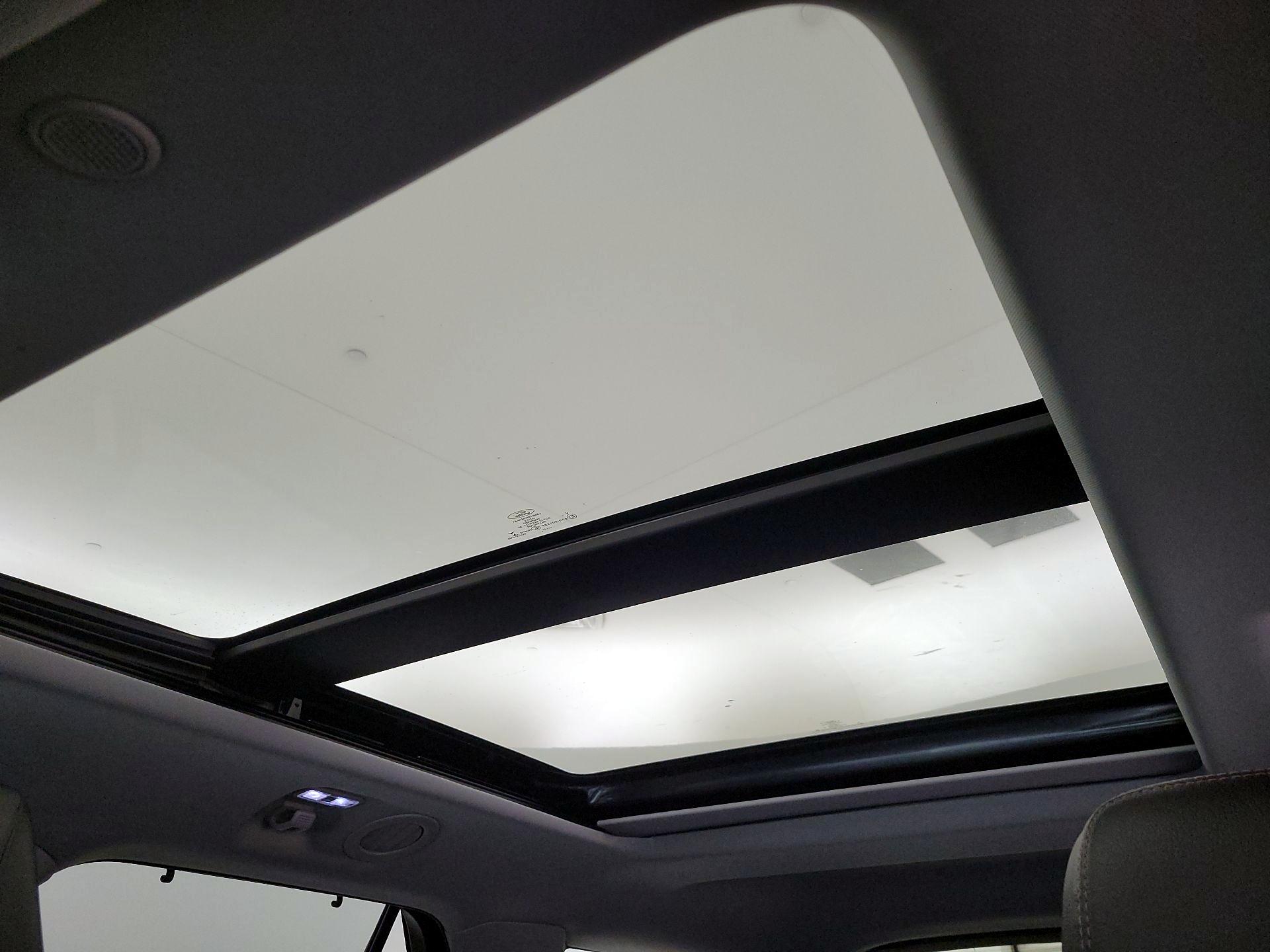 Thumbnail: 2021 Ford Explorer - 20