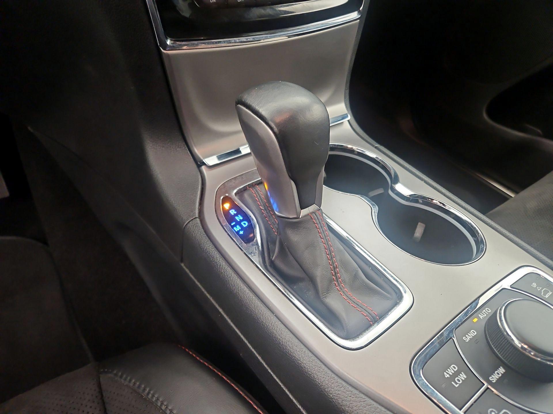 Thumbnail: 2019 Jeep Grand Cherokee - 17