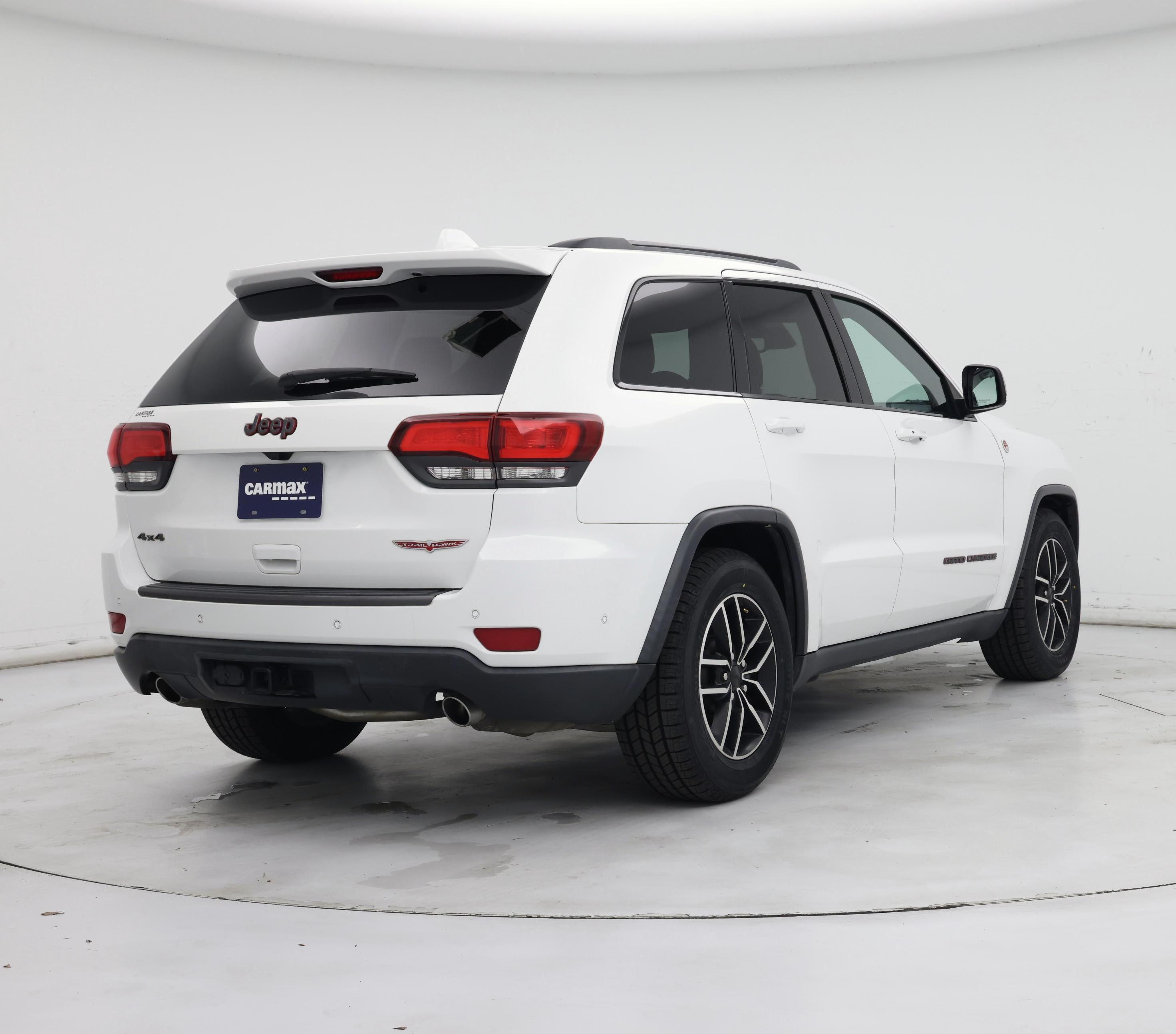 Thumbnail: 2019 Jeep Grand Cherokee - 8