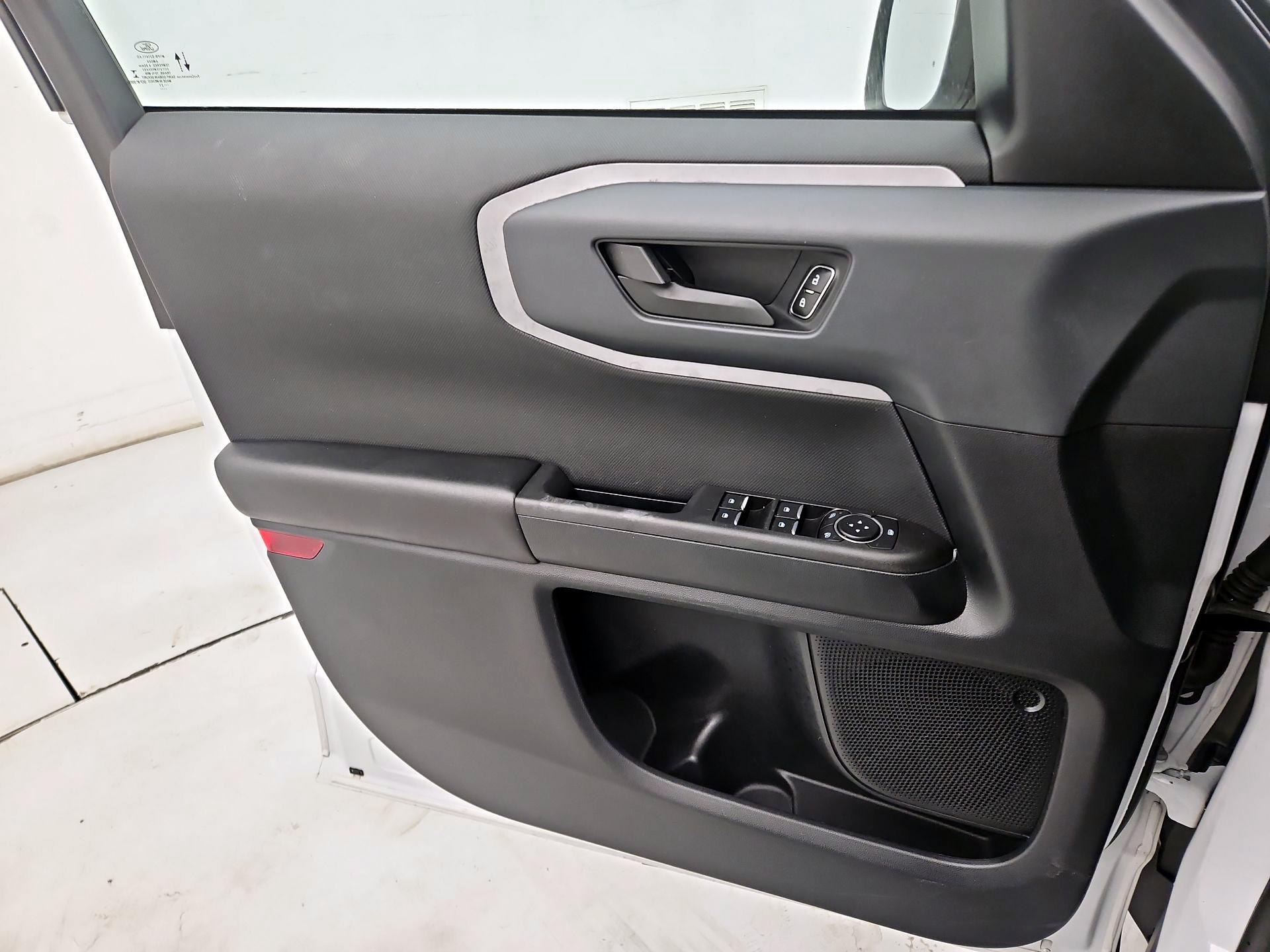 Thumbnail: 2021 Ford Bronco Sport - 12