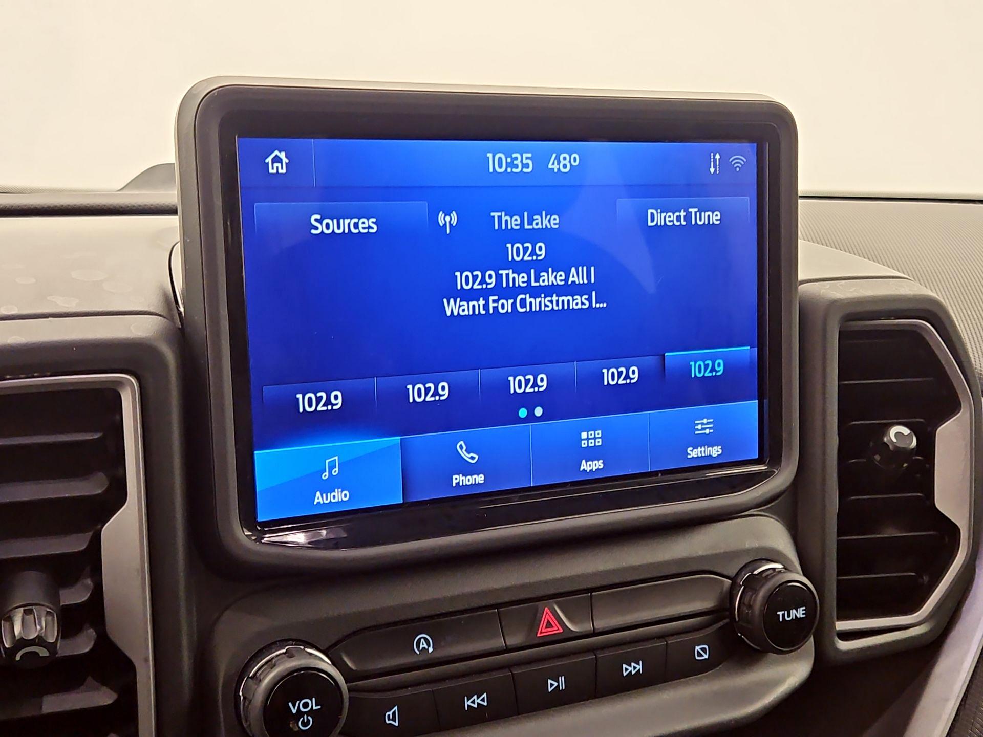 Thumbnail: 2021 Ford Bronco Sport - 15