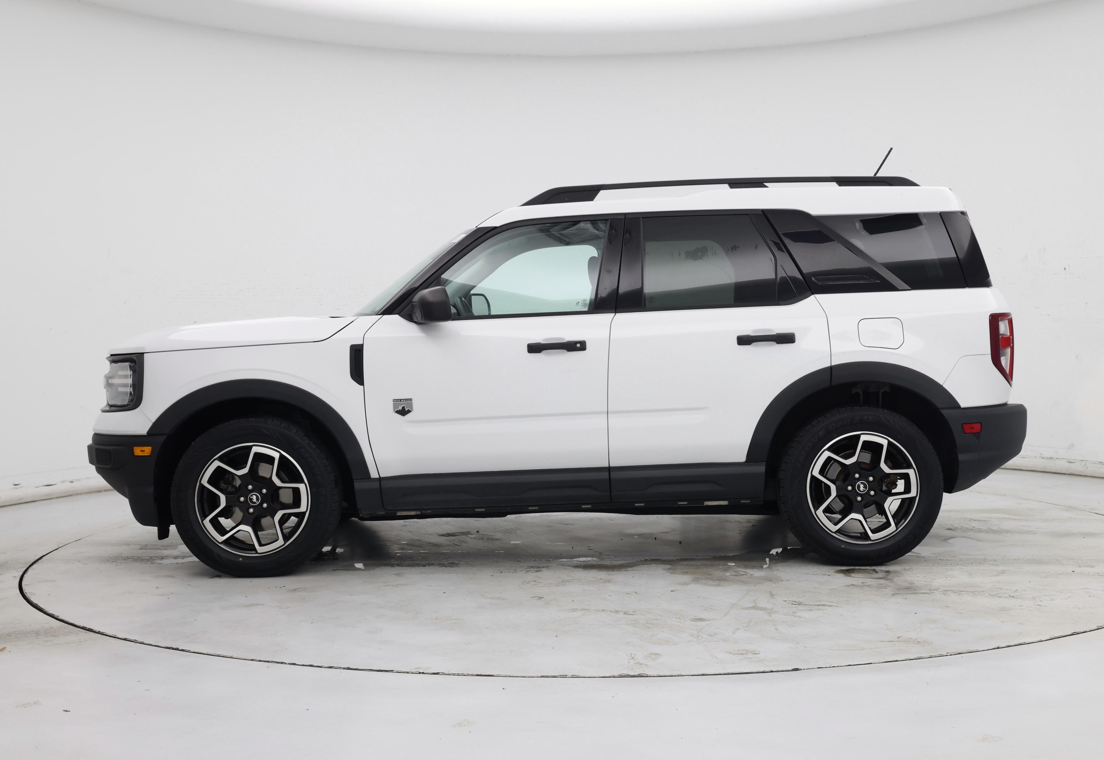 Thumbnail: 2021 Ford Bronco Sport - 3