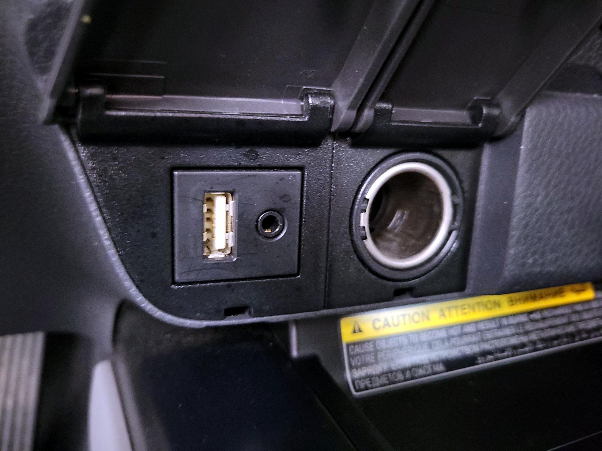 Thumbnail: 2019 Toyota Camry - 19