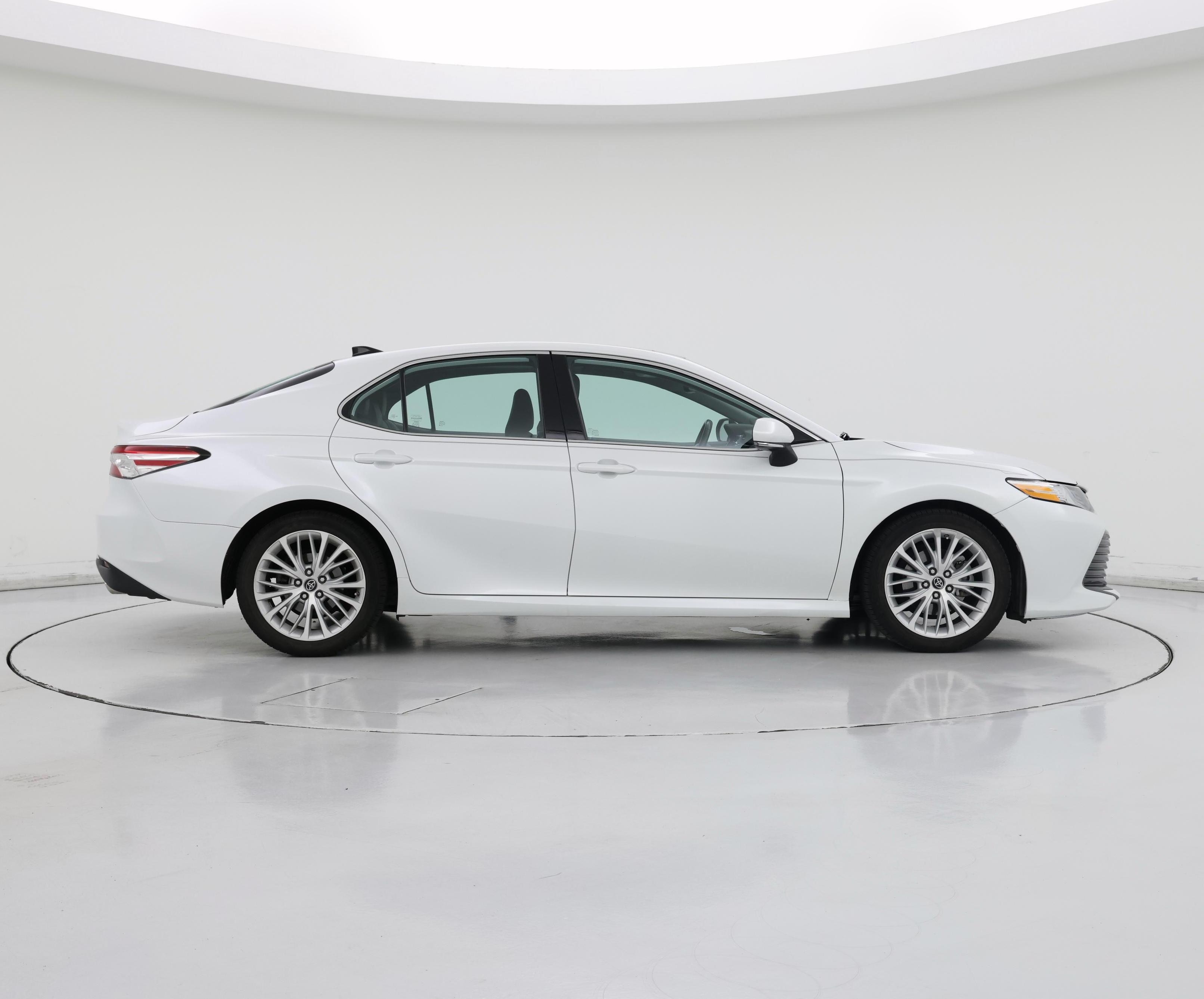 Thumbnail: 2019 Toyota Camry - 7