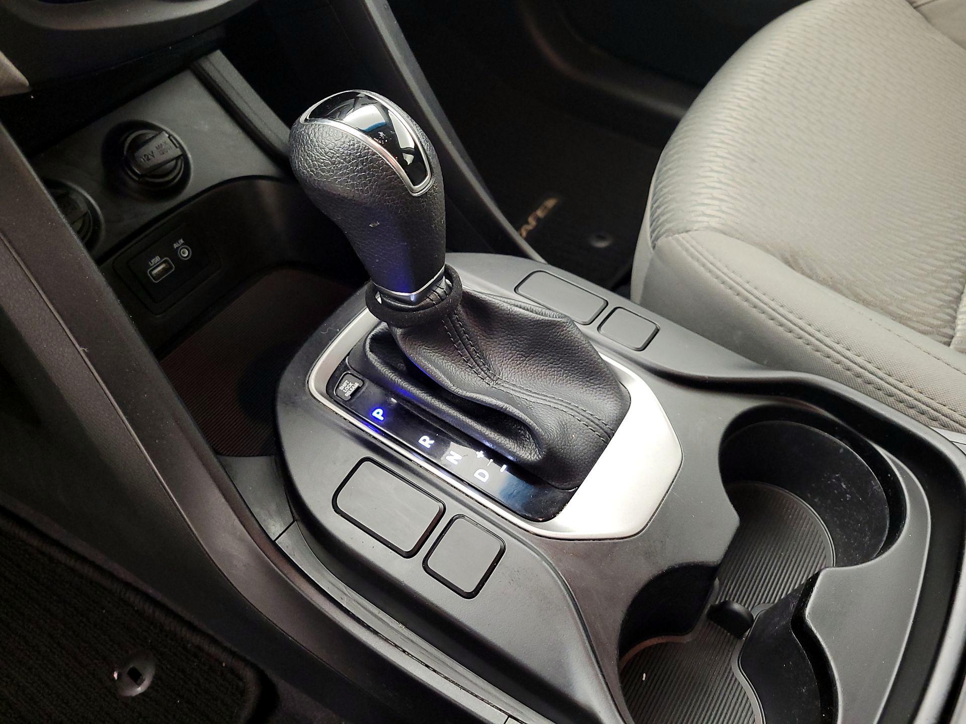 Thumbnail: 2018 Hyundai Santa Fe - 17