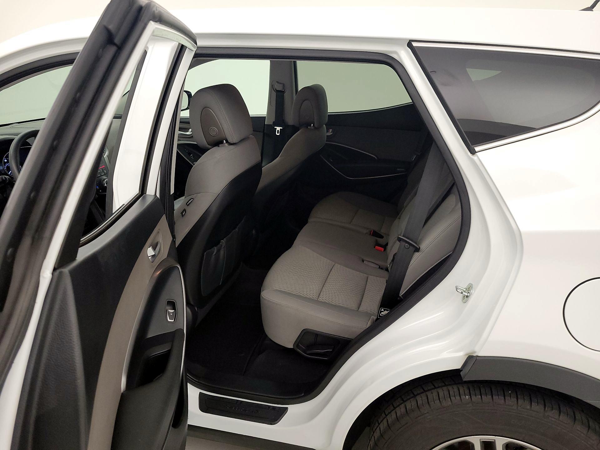 Thumbnail: 2018 Hyundai Santa Fe - 19