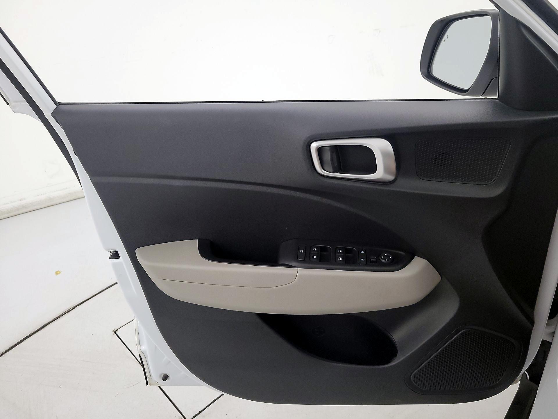 Thumbnail: 2024 Hyundai Venue - 12