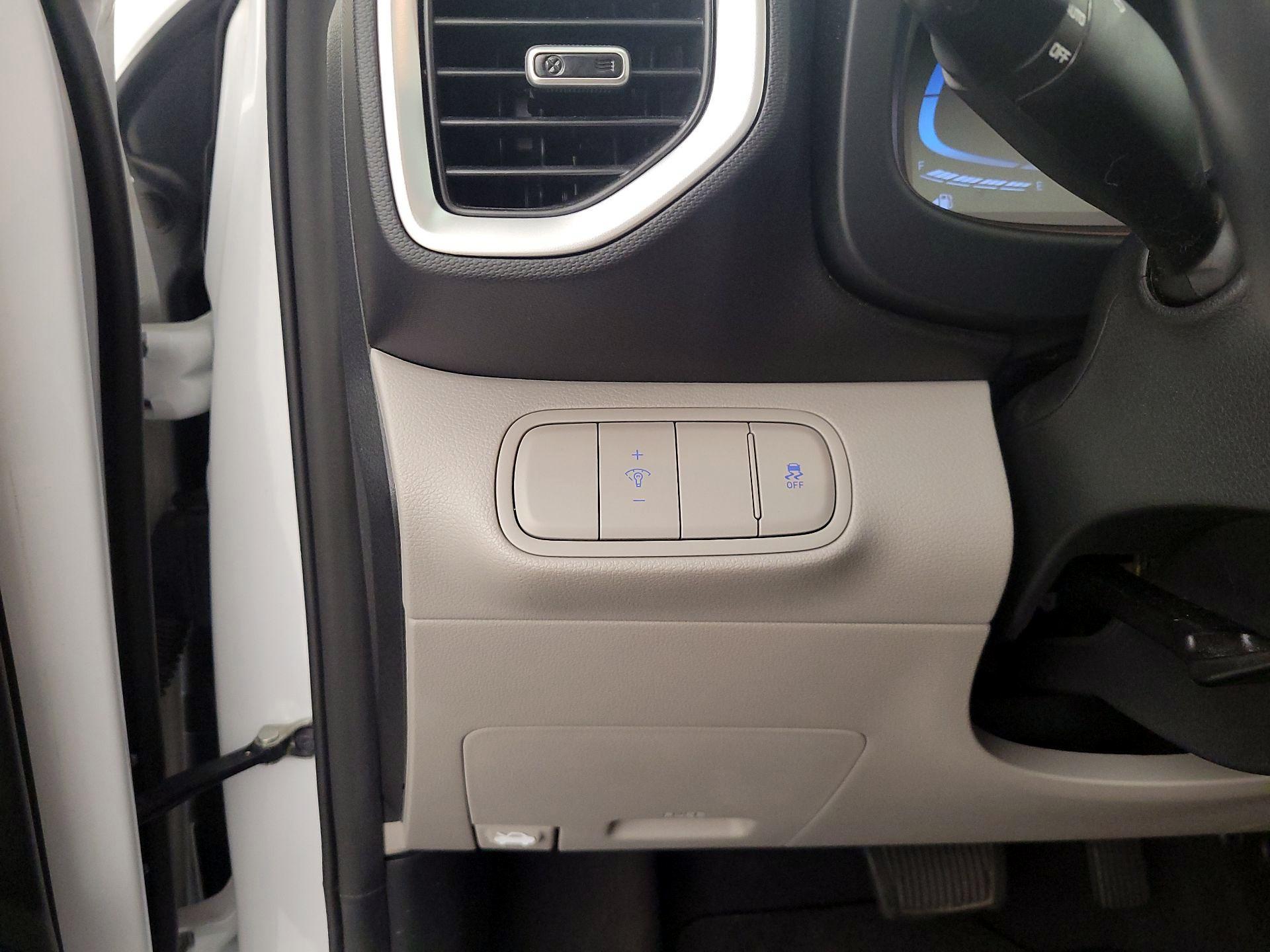 Thumbnail: 2024 Hyundai Venue - 13