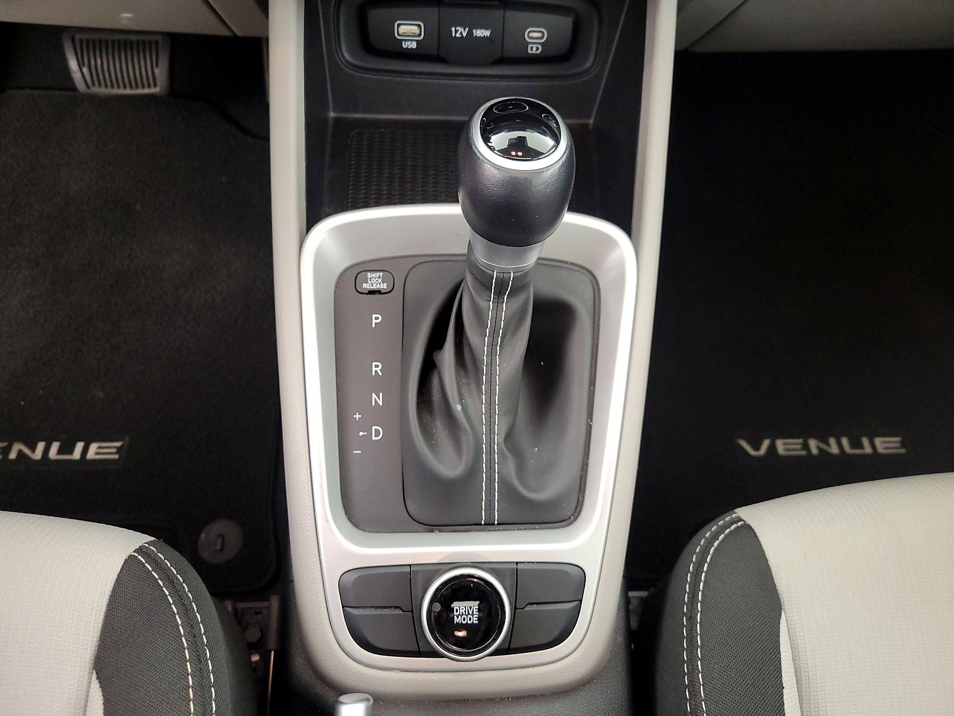 Thumbnail: 2024 Hyundai Venue - 17