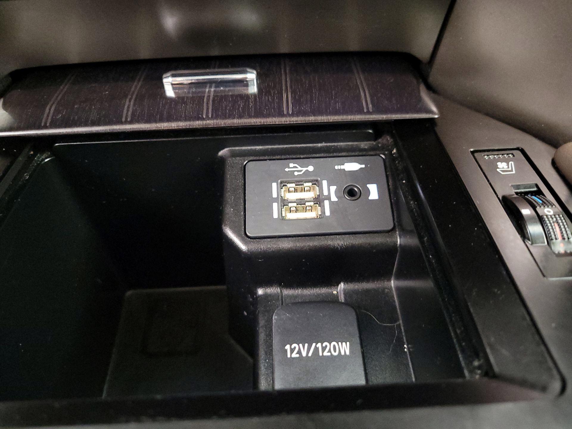 Thumbnail: 2021 Lexus GX - 19