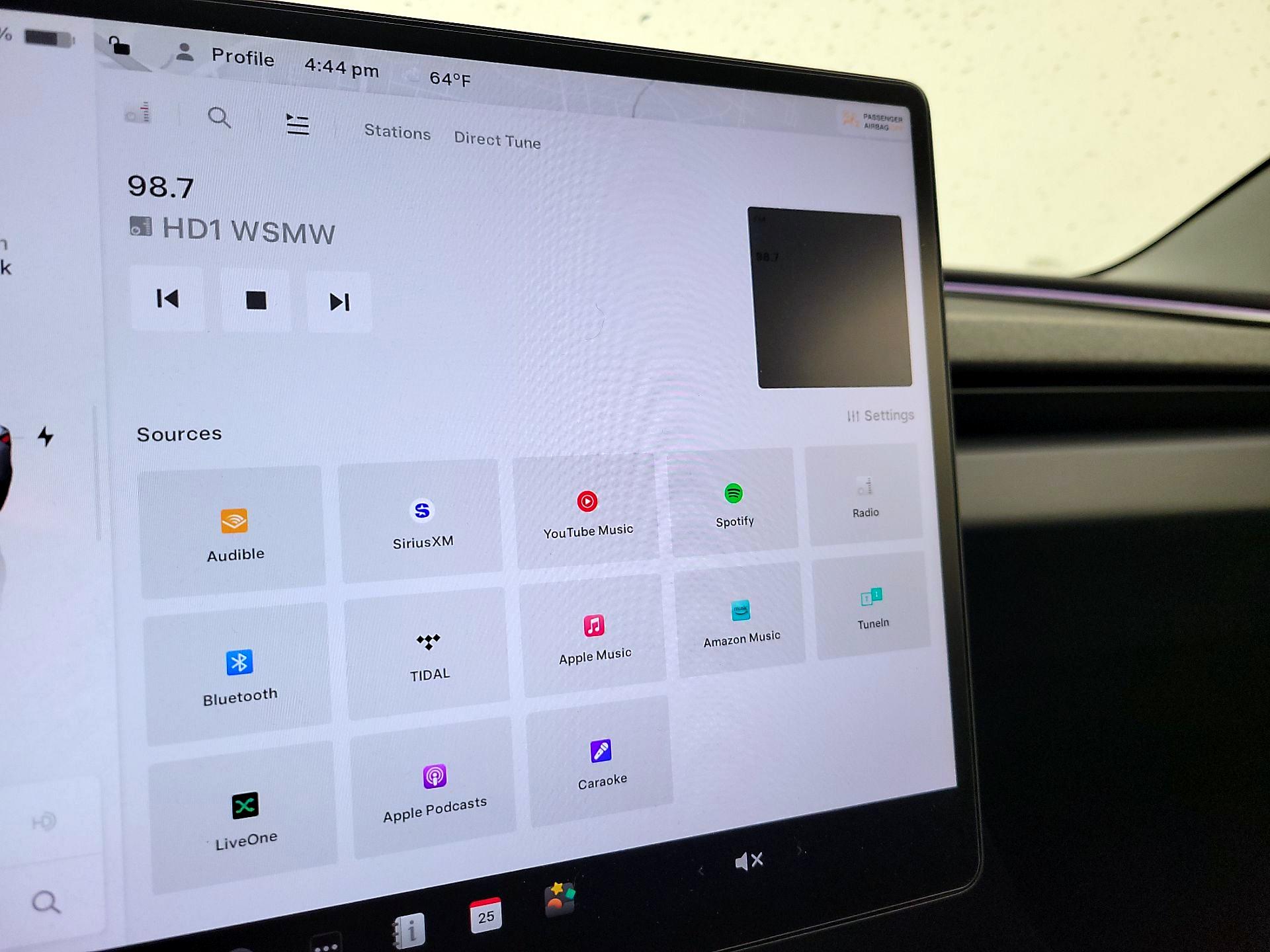 Thumbnail: 2025 Tesla Model 3 - 15