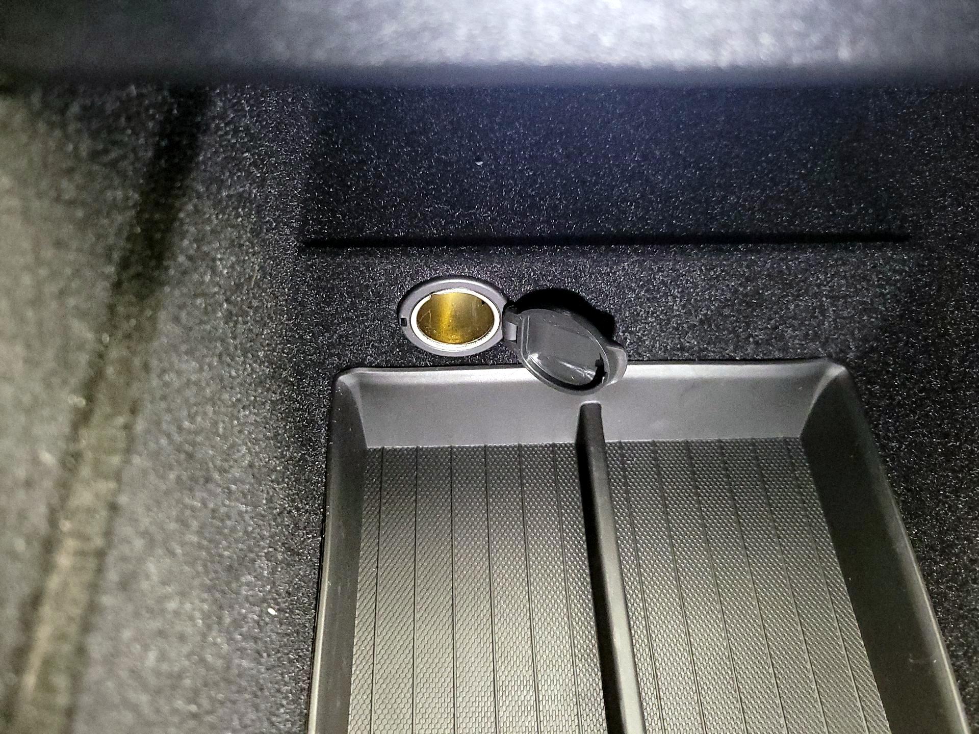 Thumbnail: 2025 Tesla Model 3 - 18