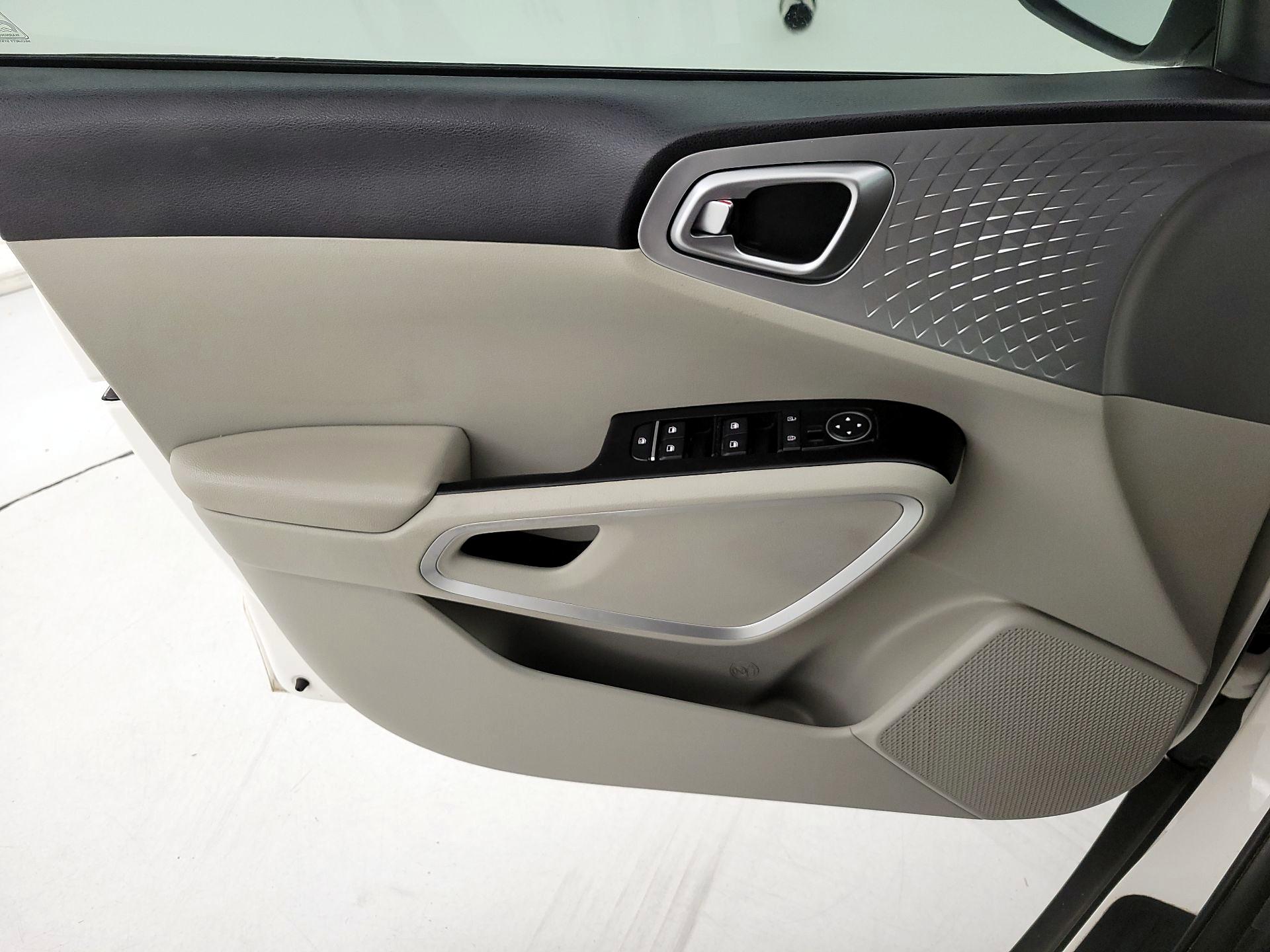 Thumbnail: 2021 Kia Soul - 12