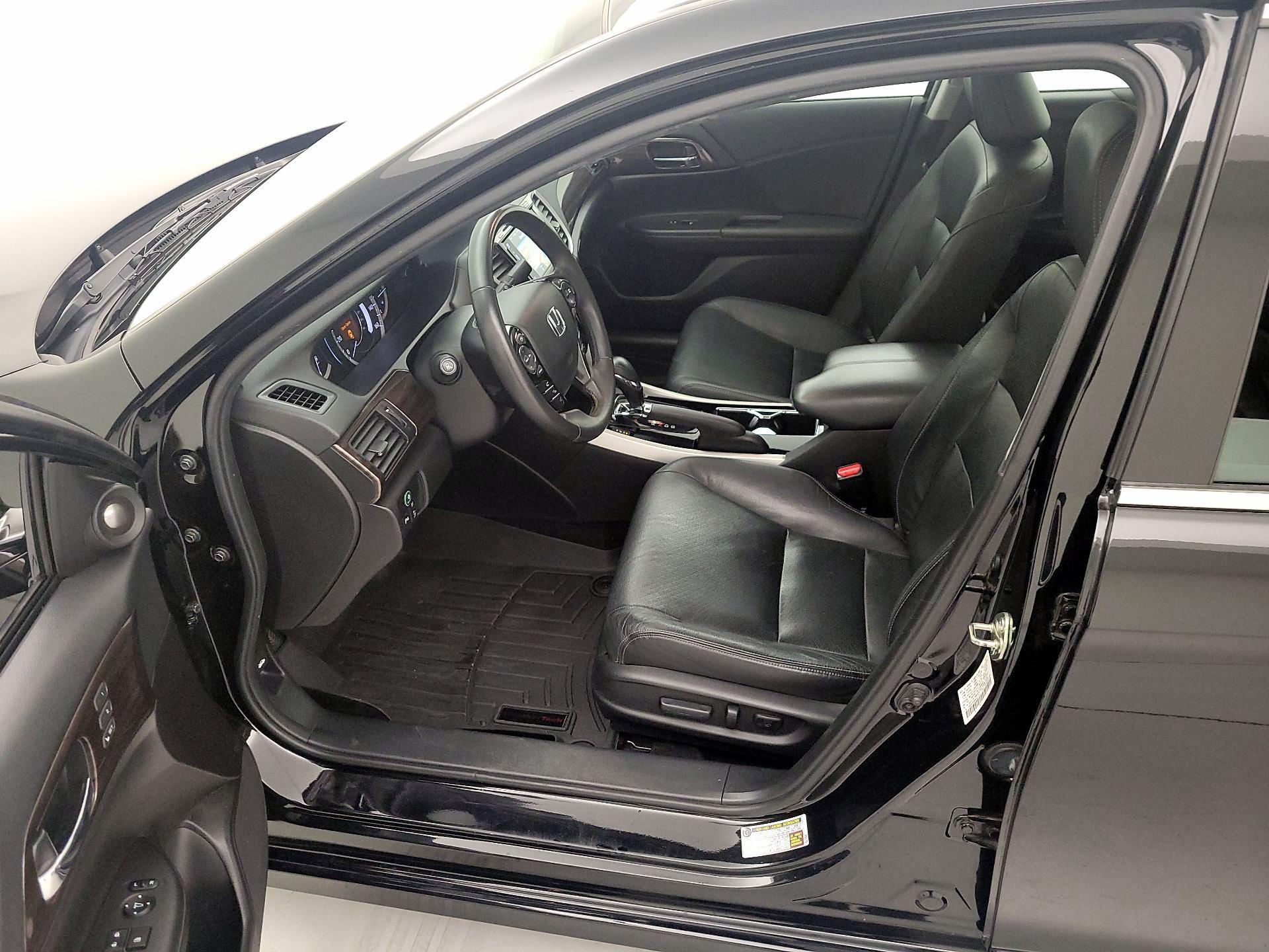 Thumbnail: 2016 Honda Accord - 11